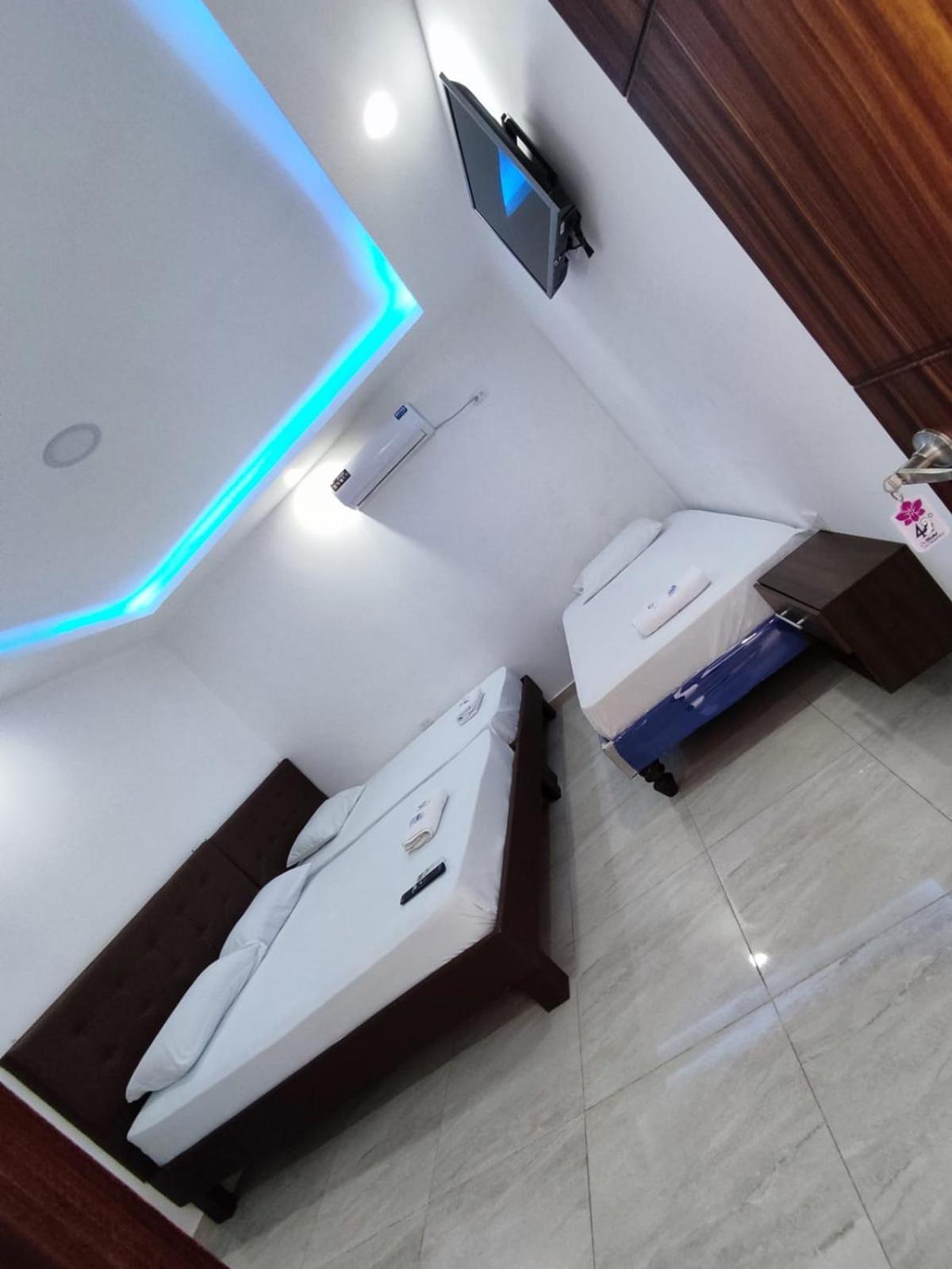 Triple Room with Bathroom photo 1