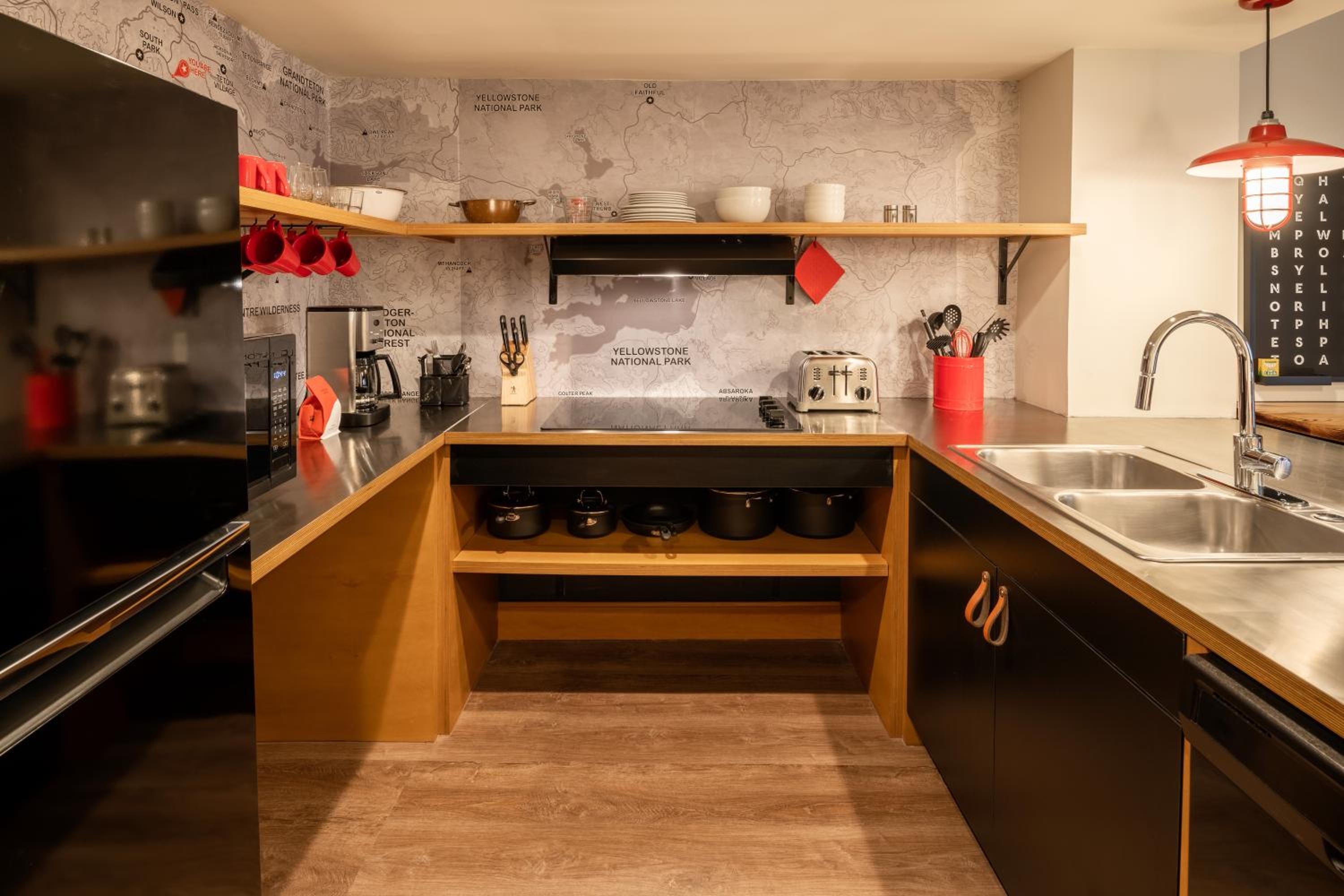 Deluxe King Studio - Photo 6