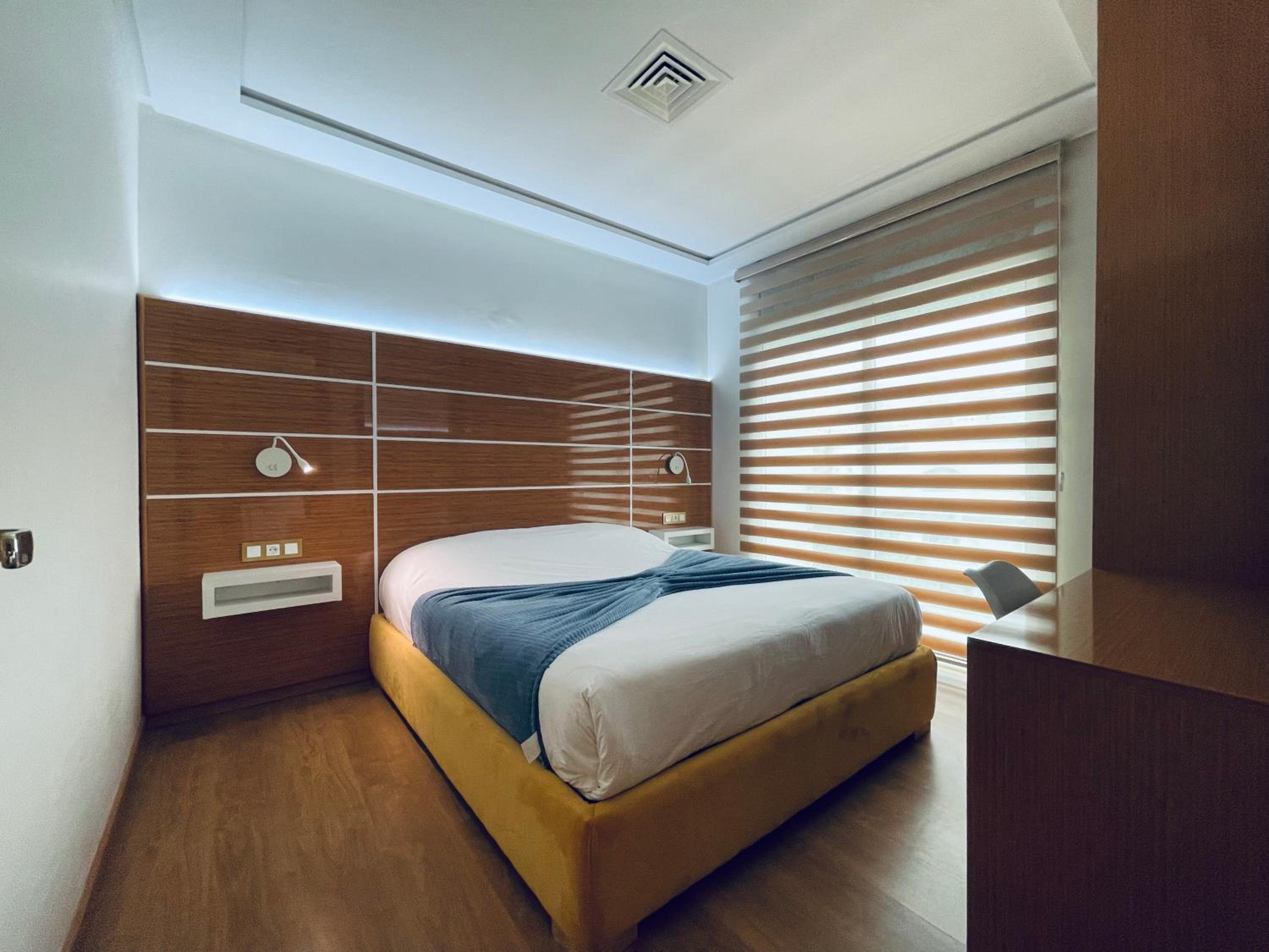 One-Bedroom Apartment - Photo 14