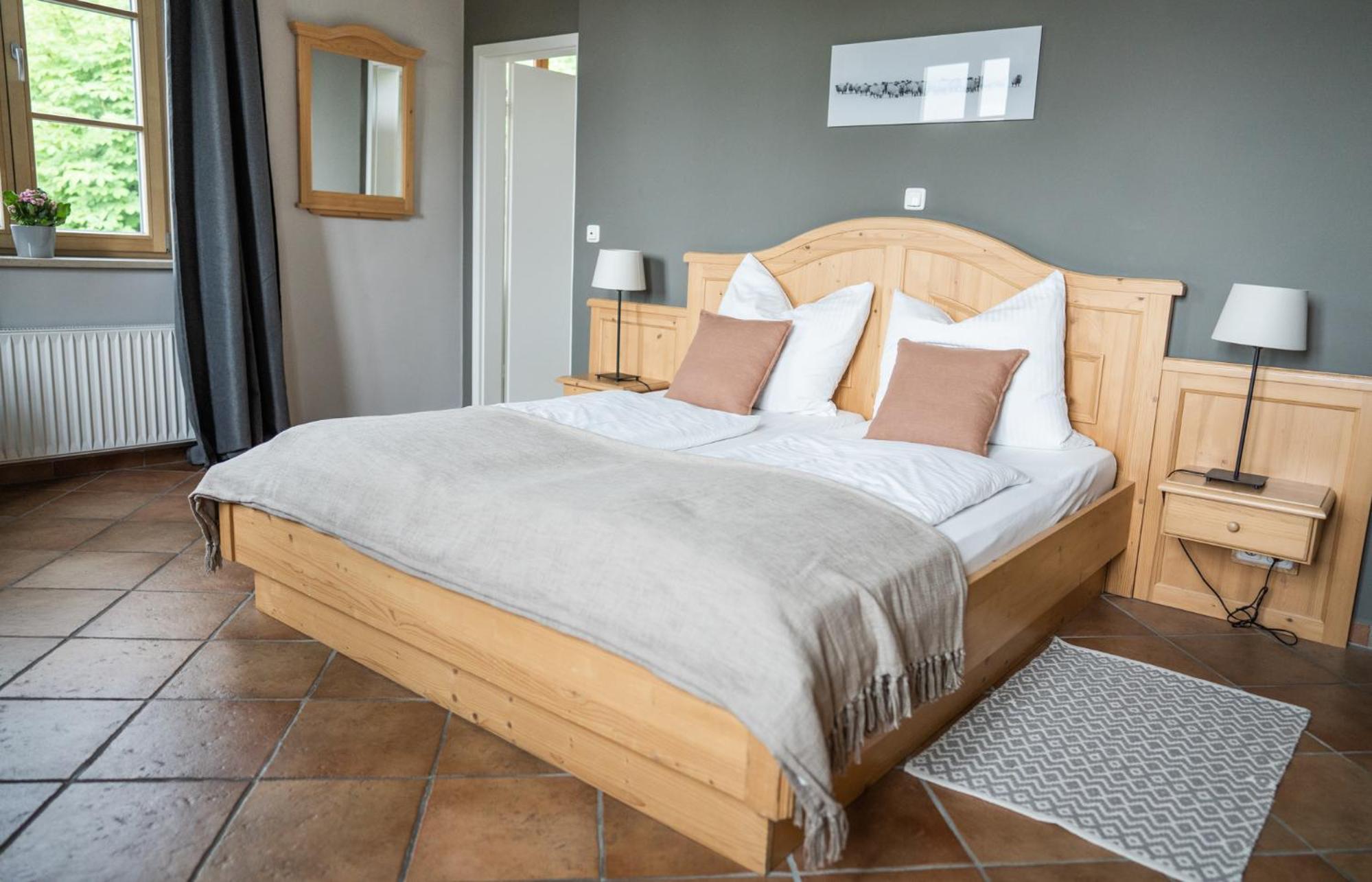 Double Room - Photo 3