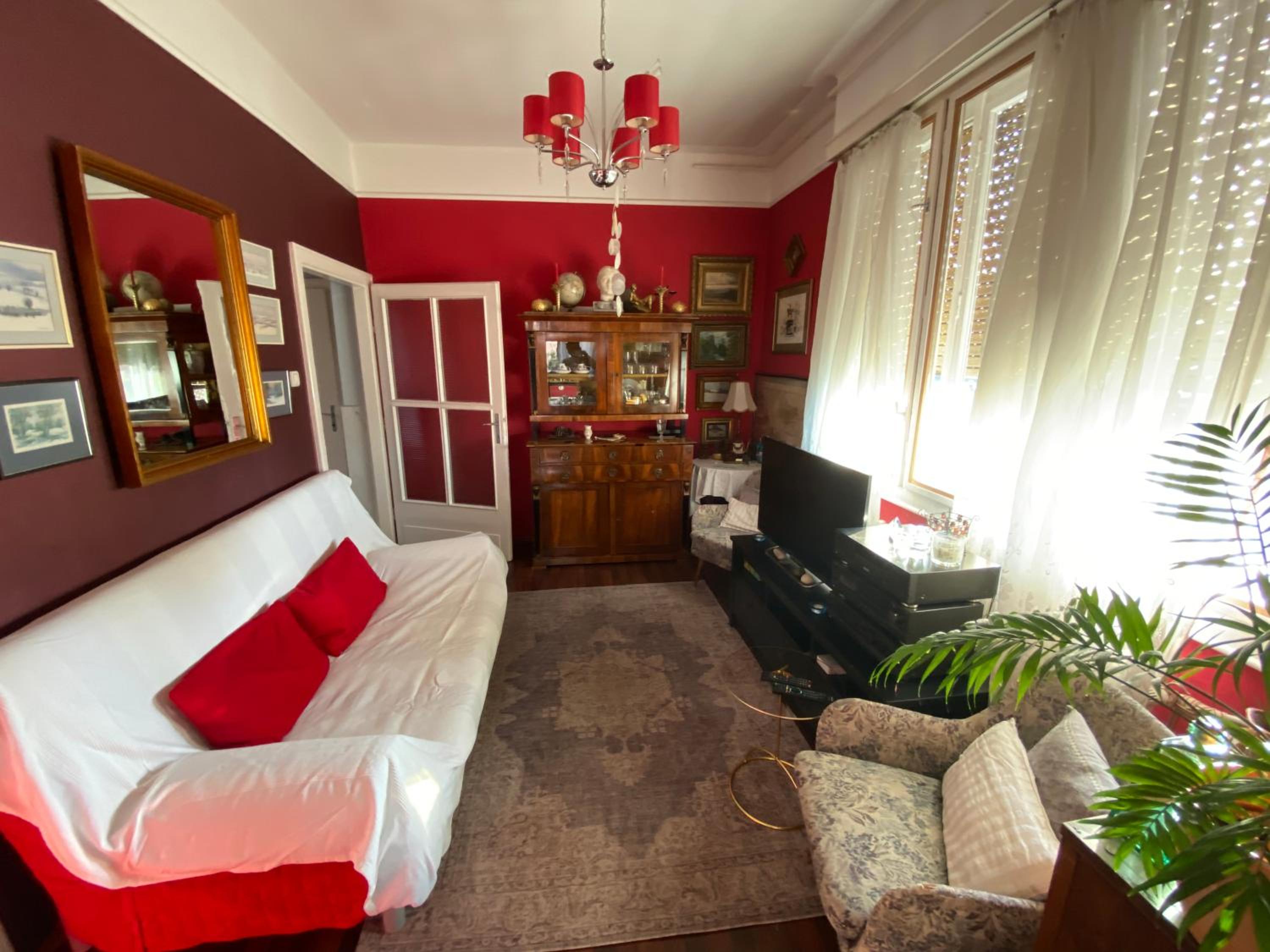 One-Bedroom Apartment - Photo 32