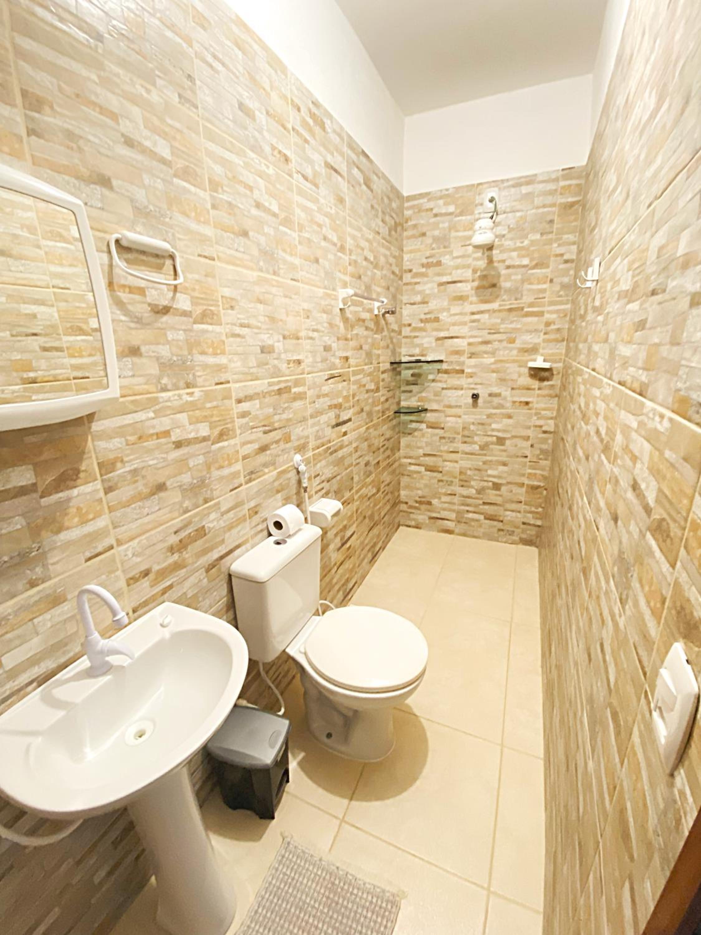 Double Room - Photo 5