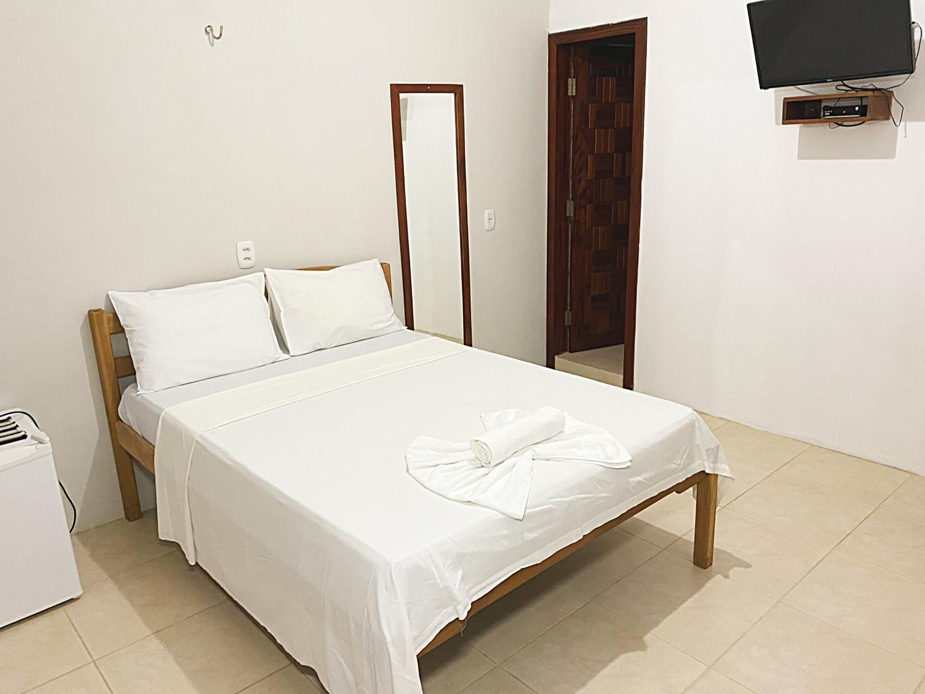 Double Room - Photo 6