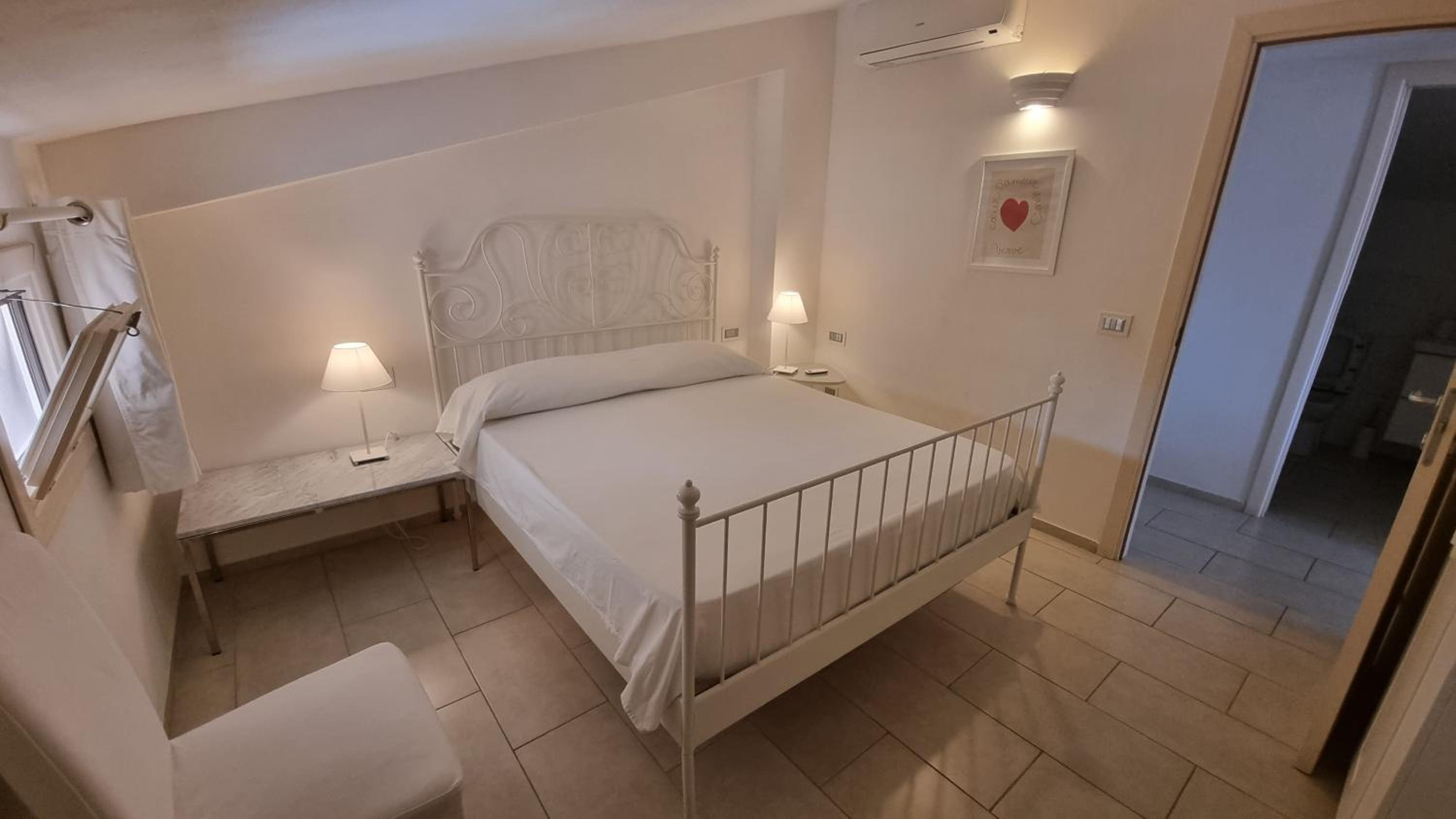  Apartment With Garden View