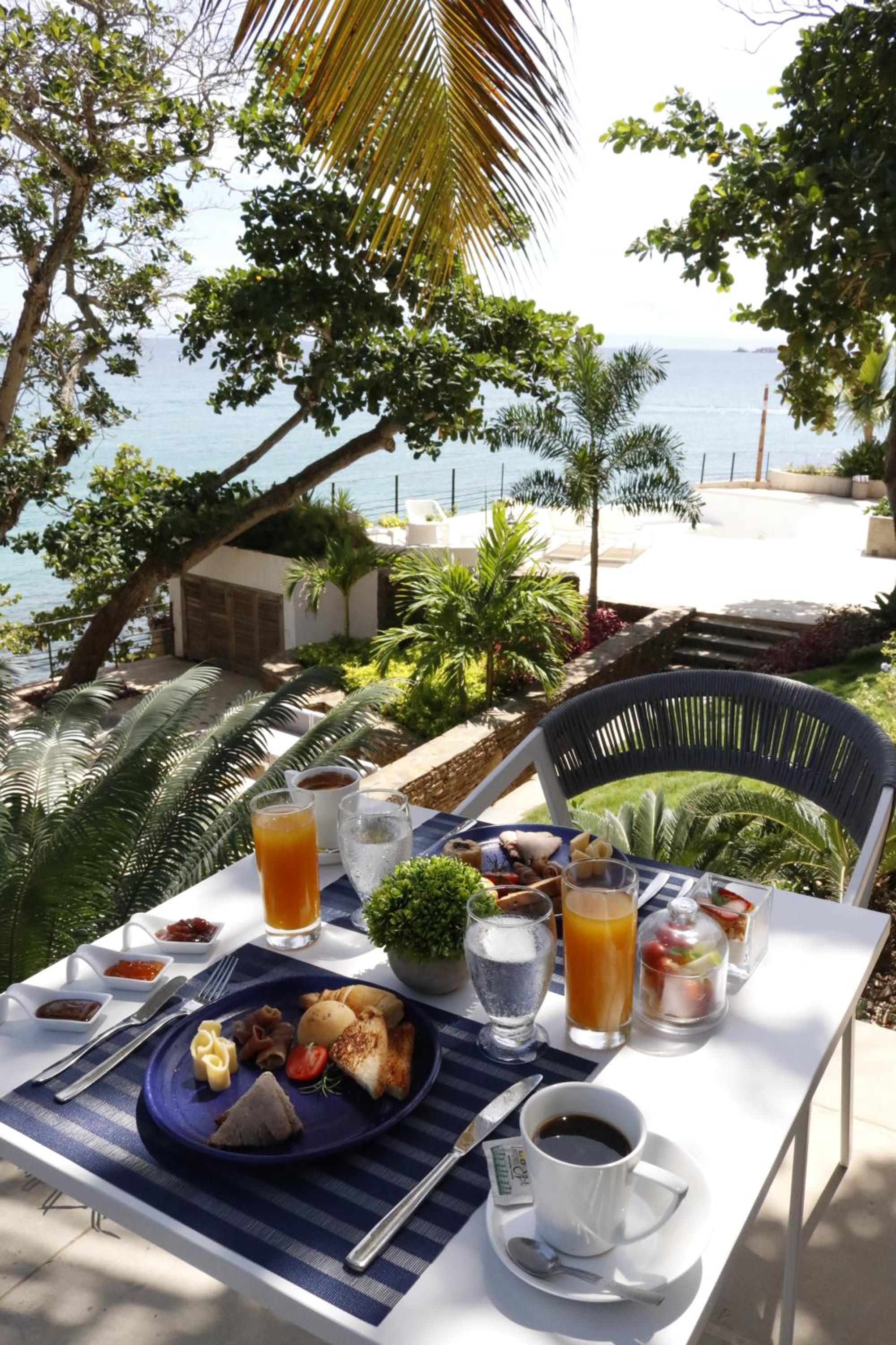Double Room with Balcony and Sea View photo 2