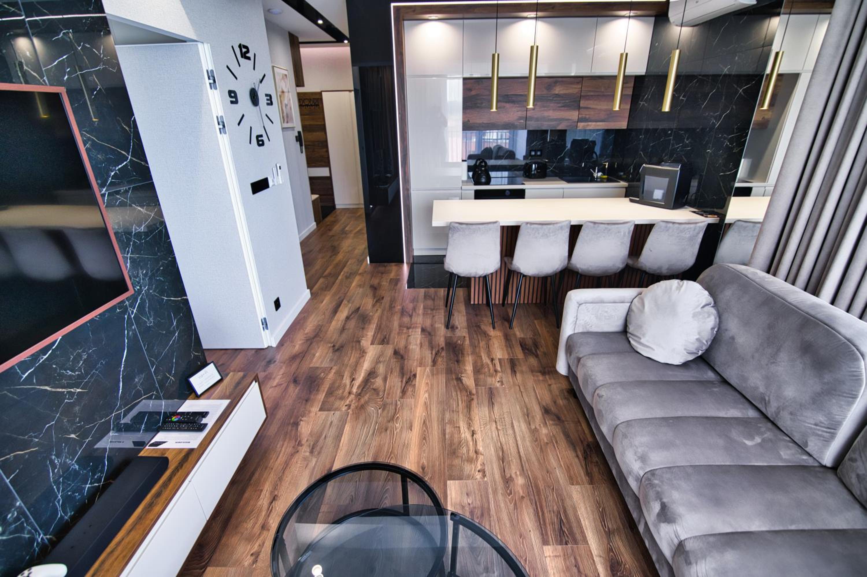 Two-Bedroom Apartment - Photo 22