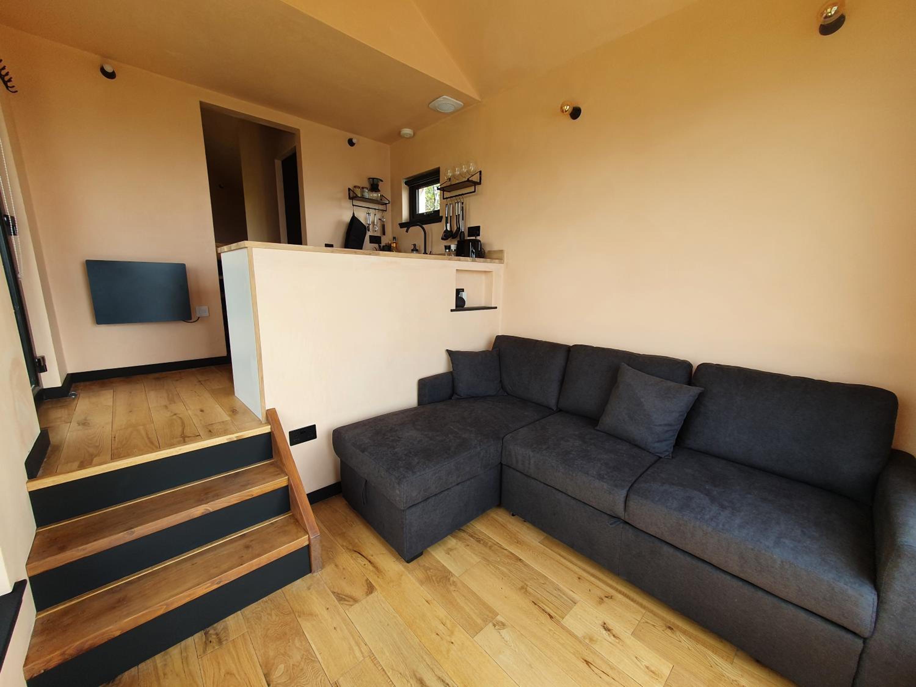 Apartment photo 1