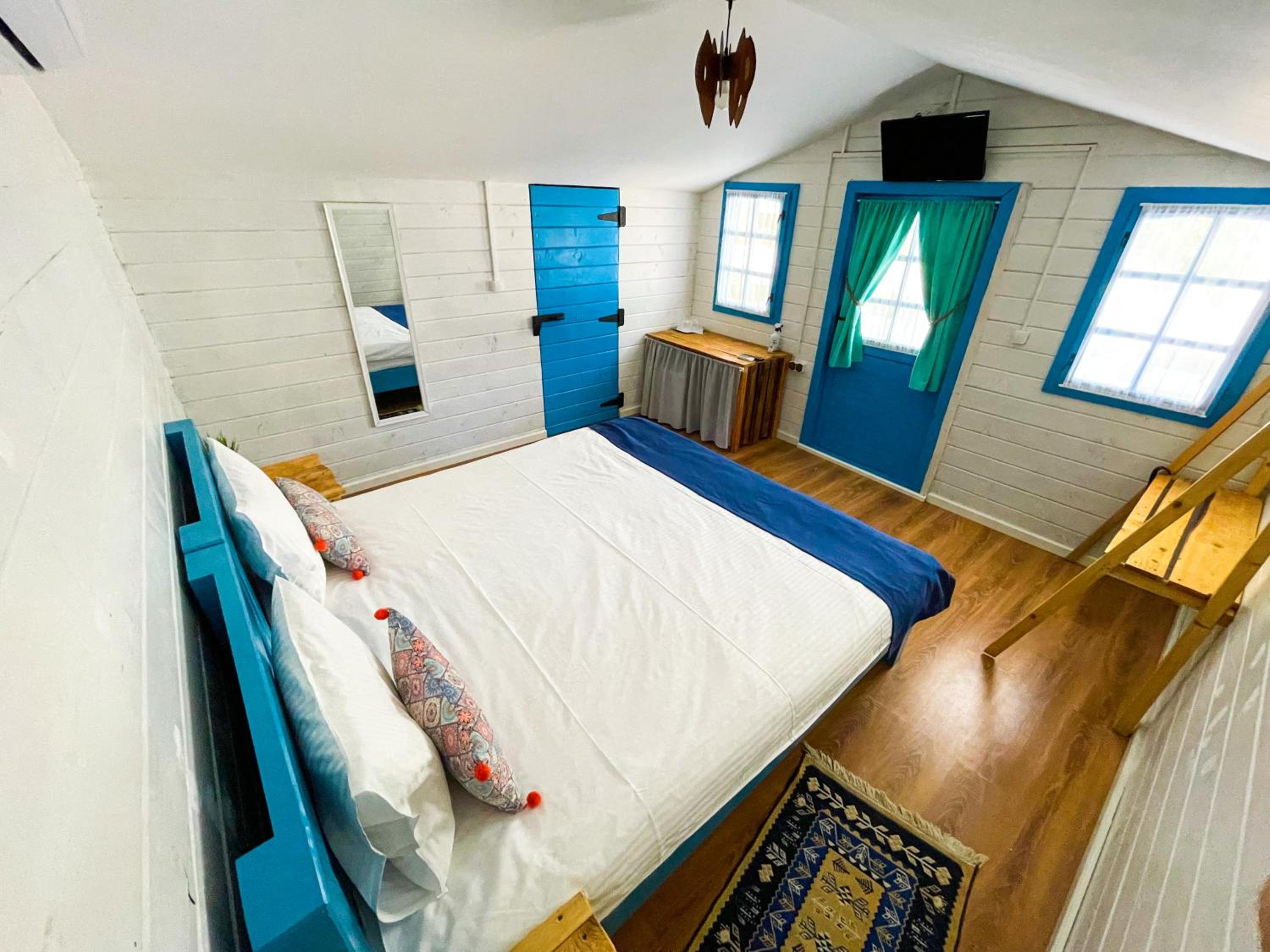 Double or Twin Room with Private Bathroom photo 1