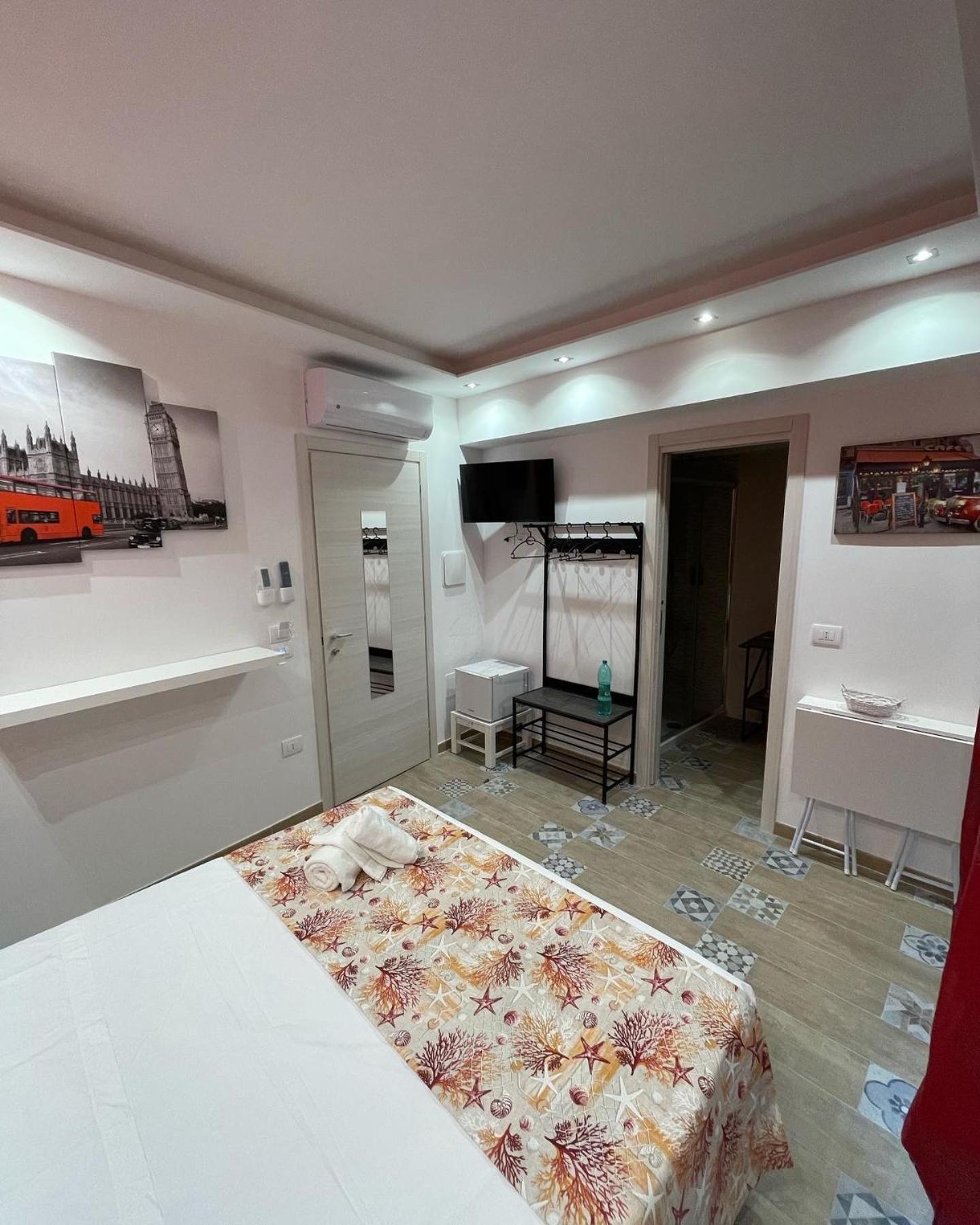 Double Room with Balcony photo 3