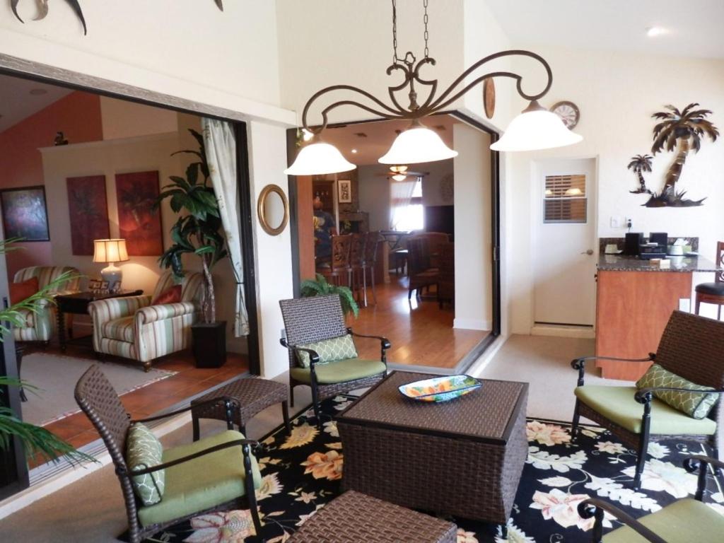 Three-Bedroom Villa photo 3