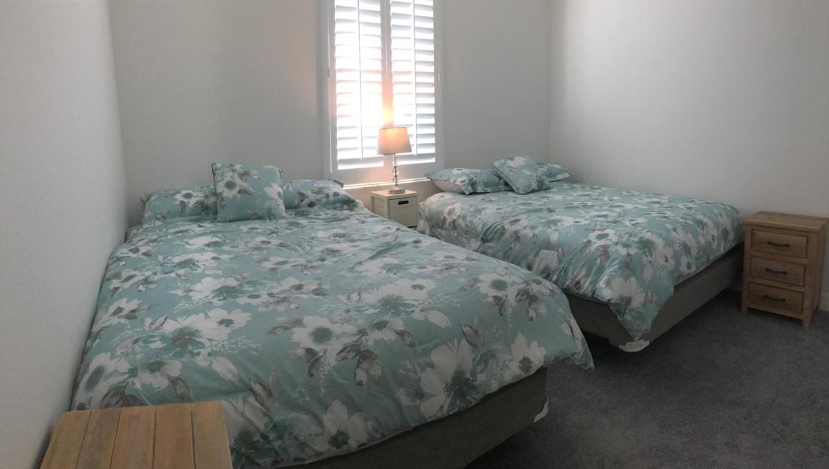 Four-Bedroom Villa photo 2