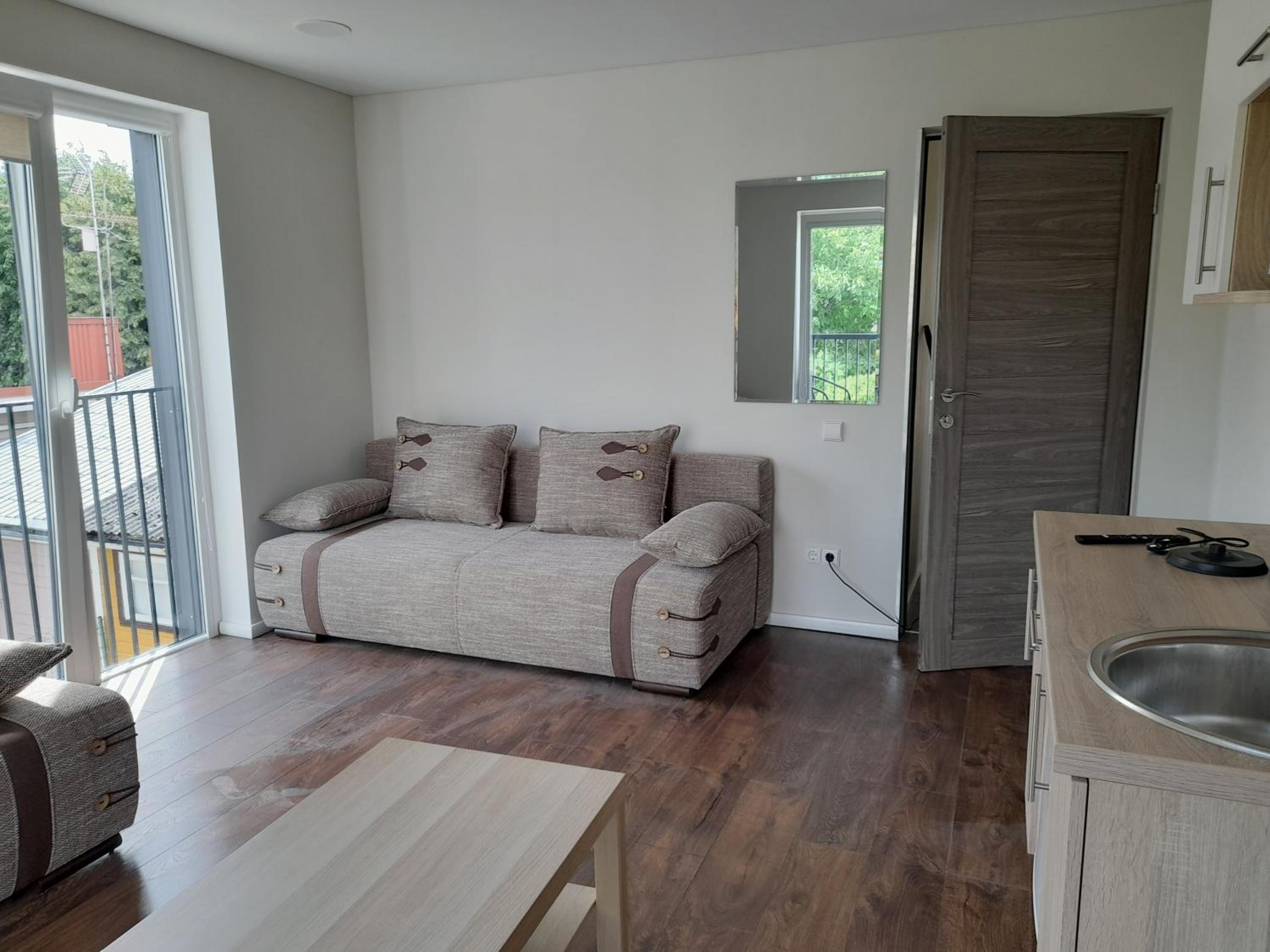 Quadruple Room with Balcony - Photo 6