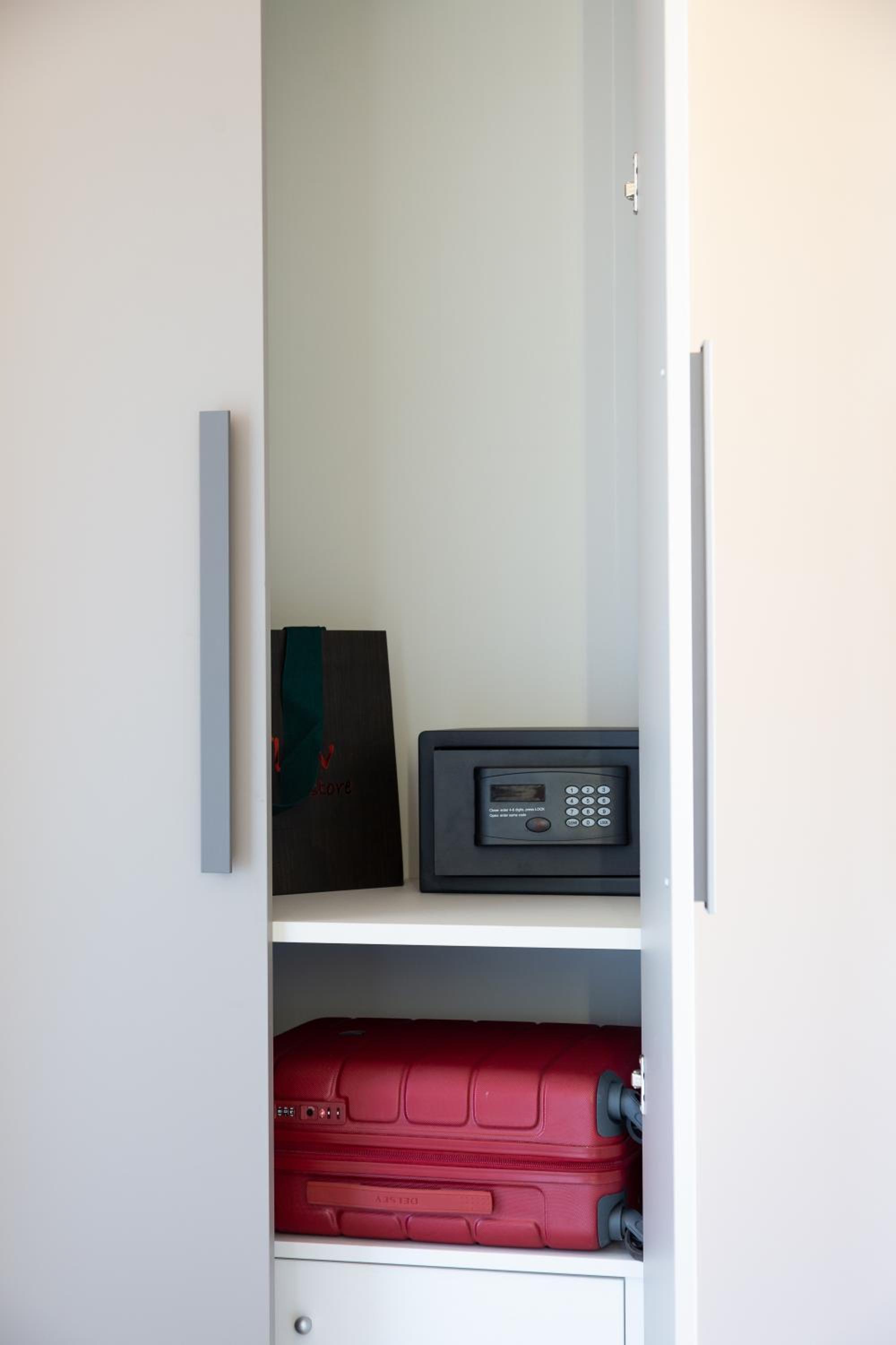 Studio - Split Level photo 3
