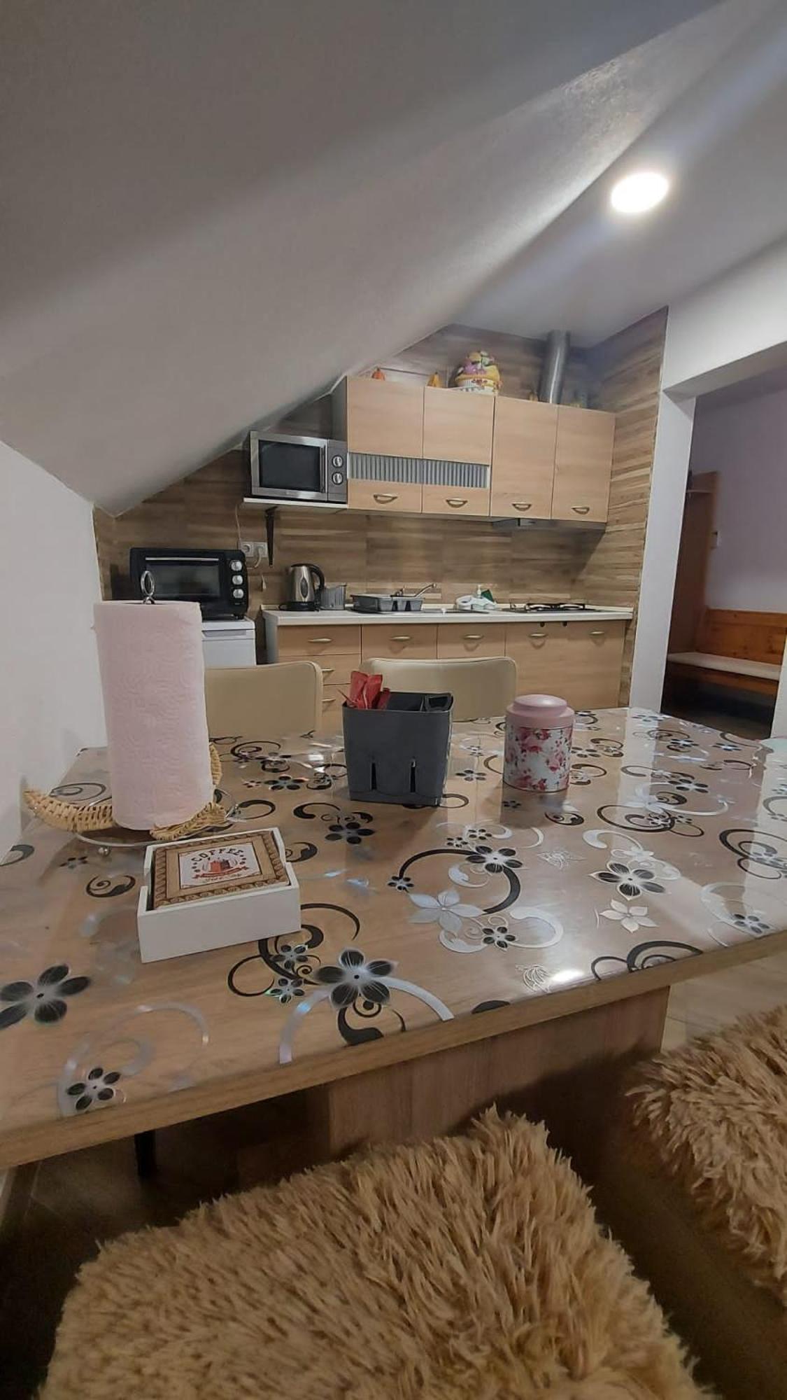 Two-Bedroom Apartment - Photo 6