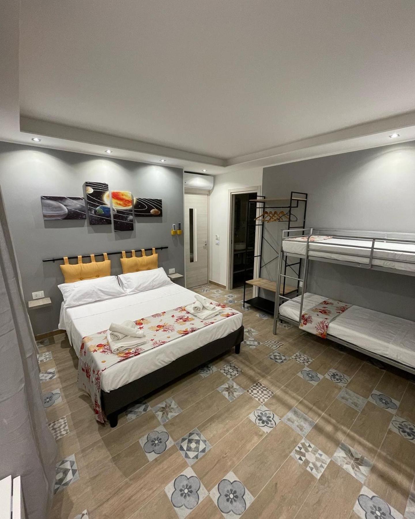 Quadruple Room with Balcony photo 1