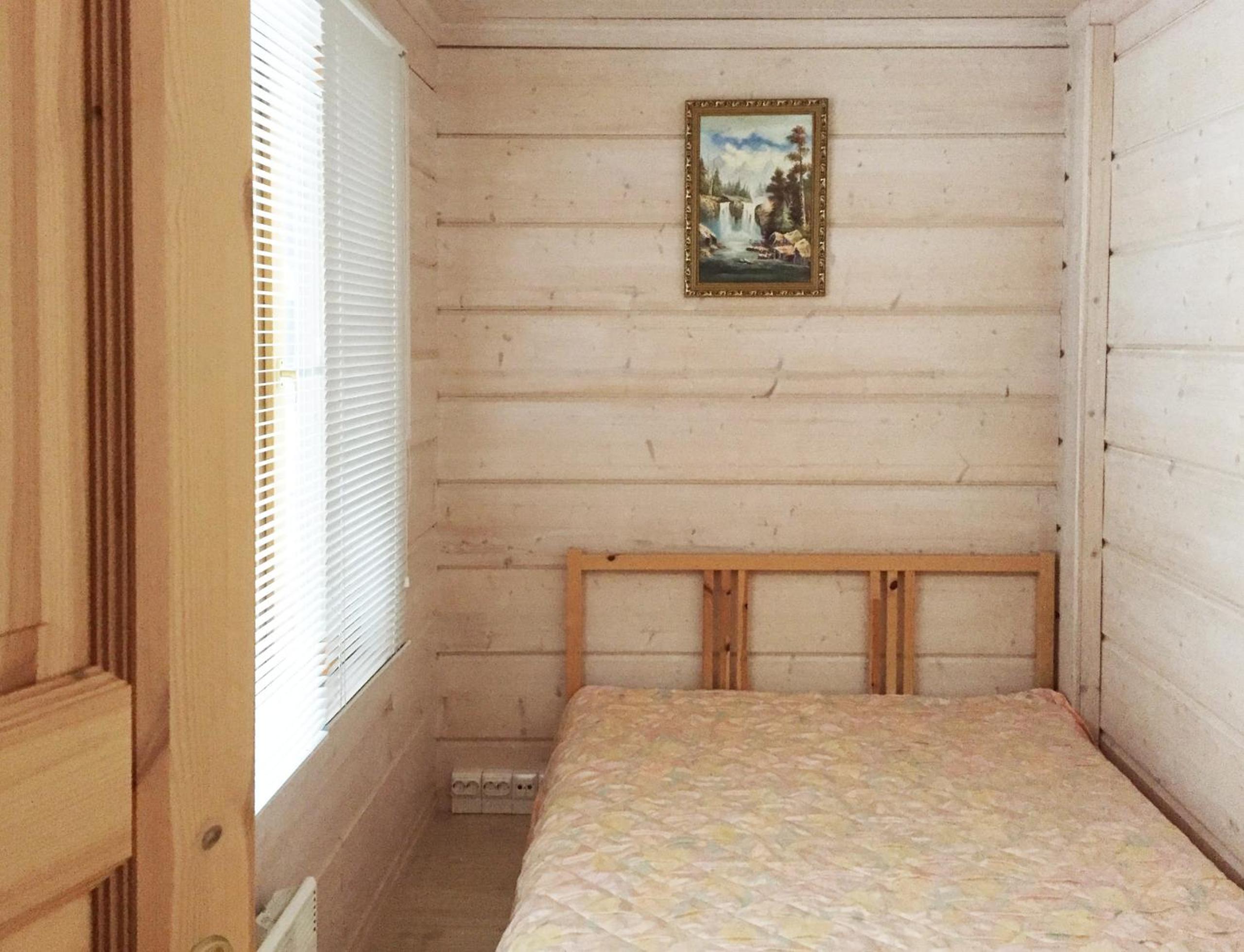 Three-Bedroom House photo 2