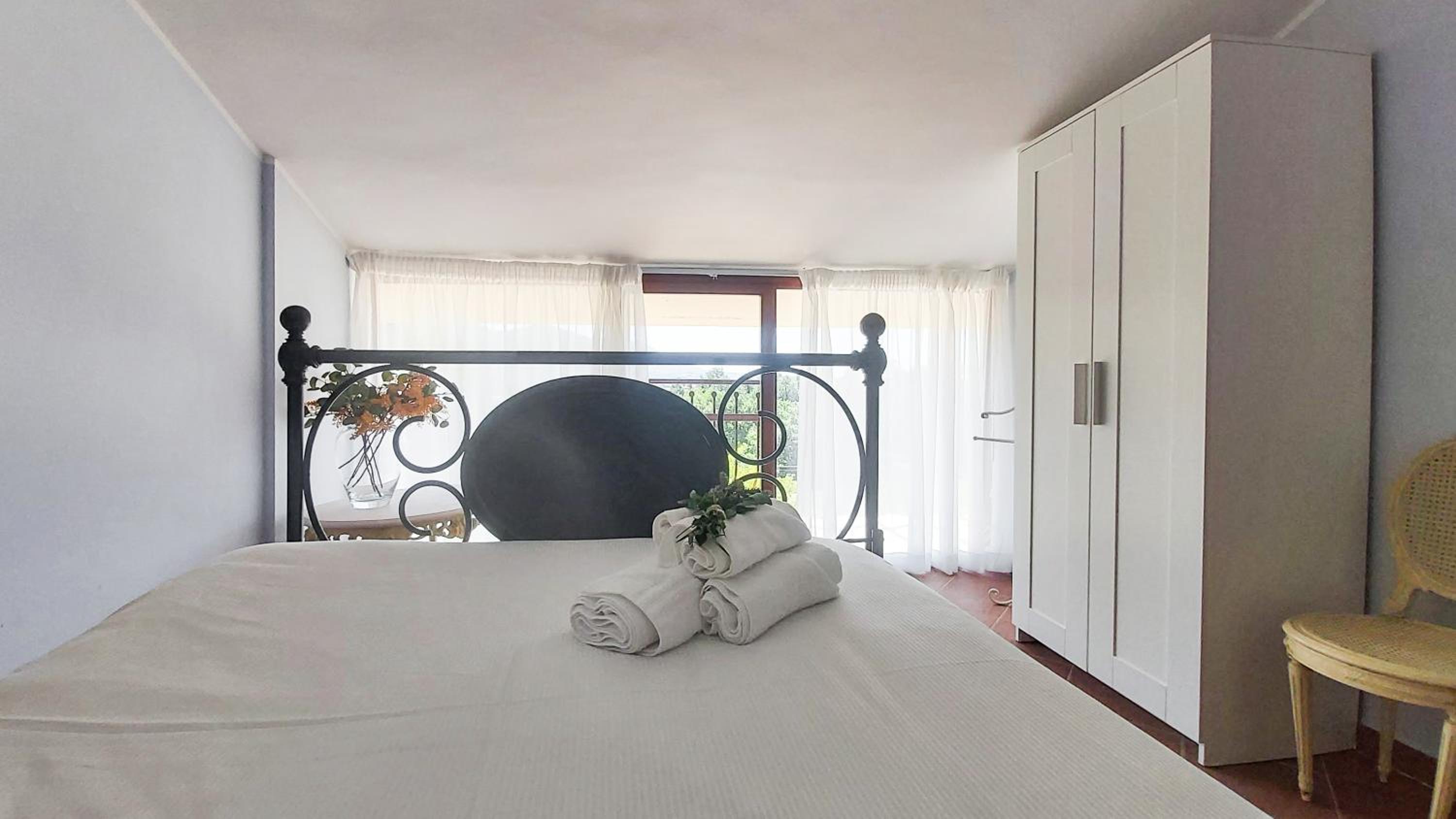 Queen Room With Garden View