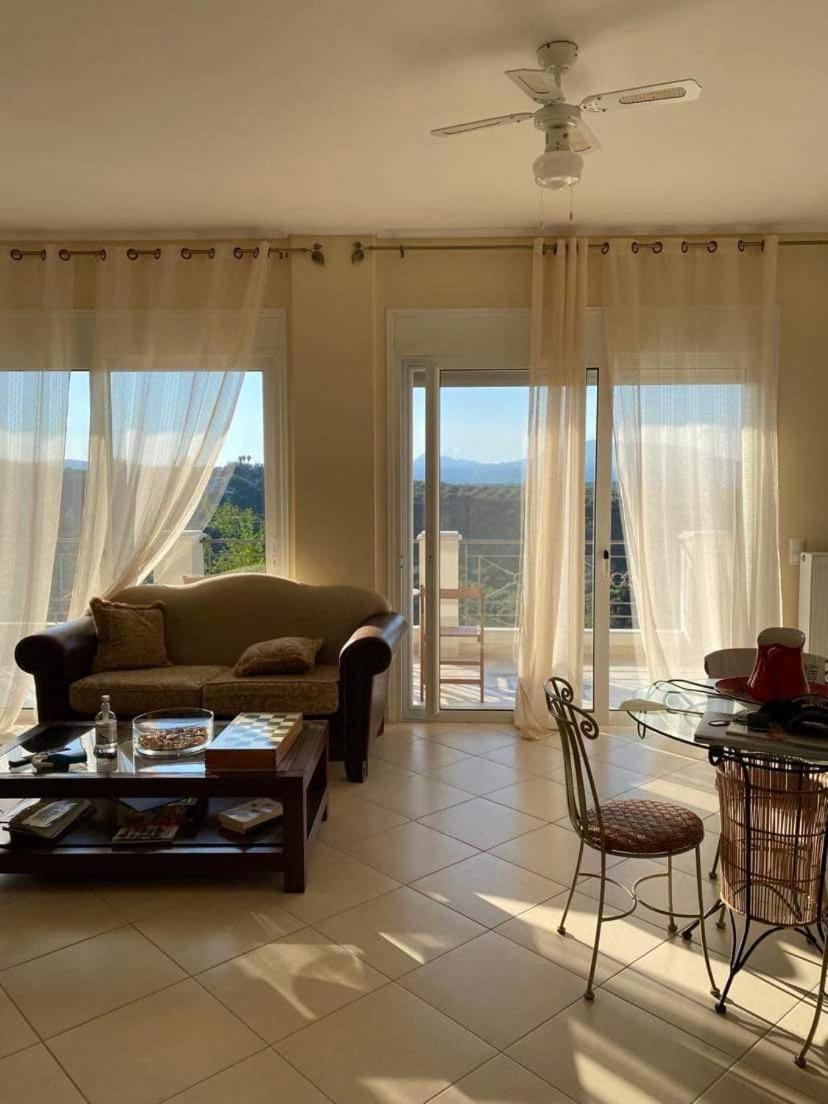 Villa photo 1
