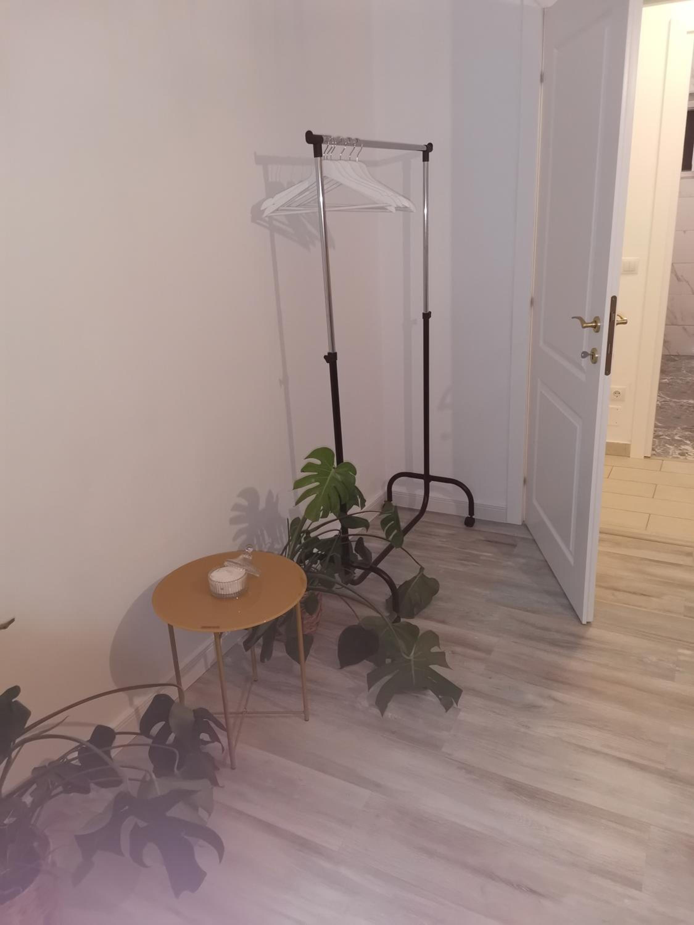 One-Bedroom Apartment - Photo 24