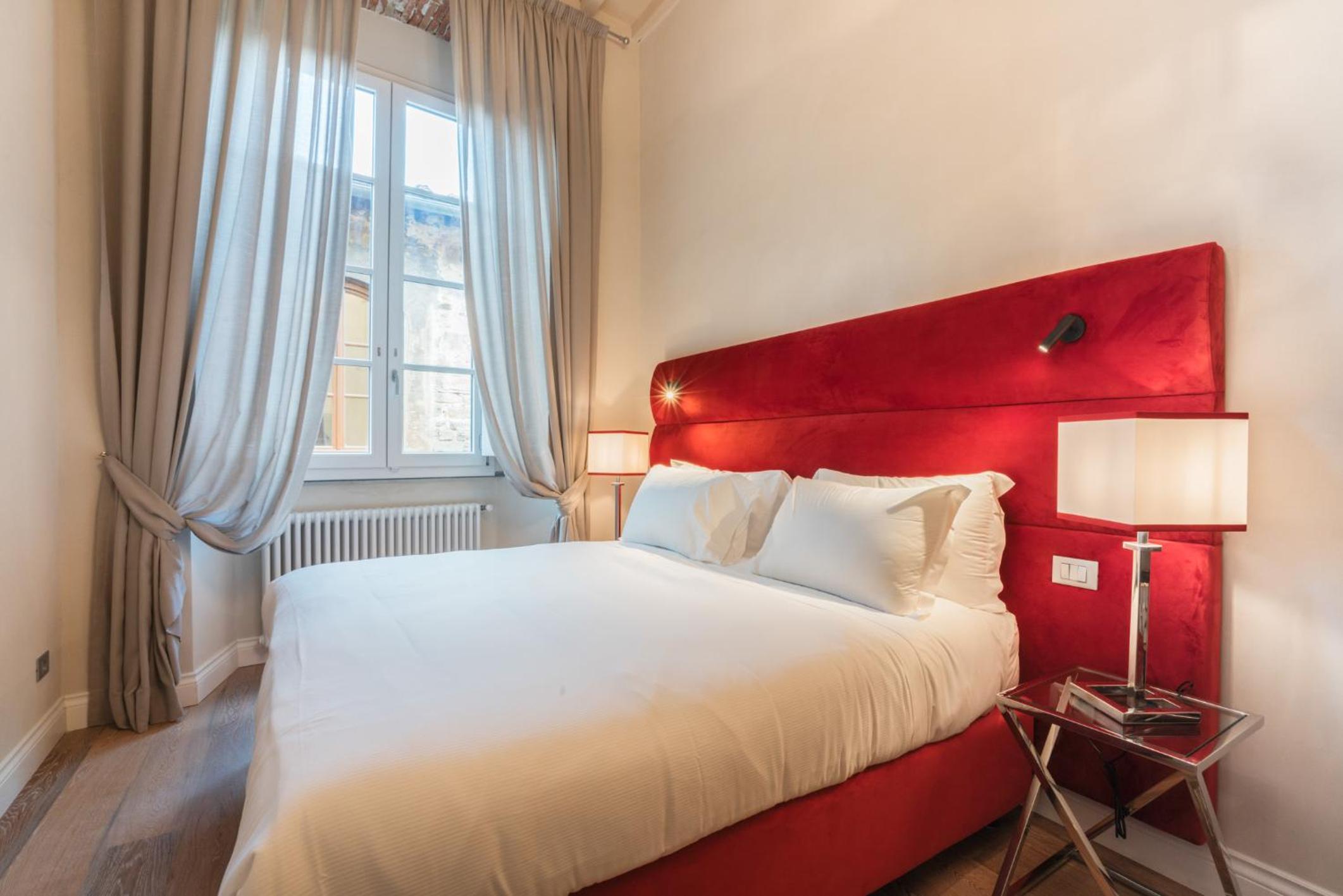 Superior King Room photo 2