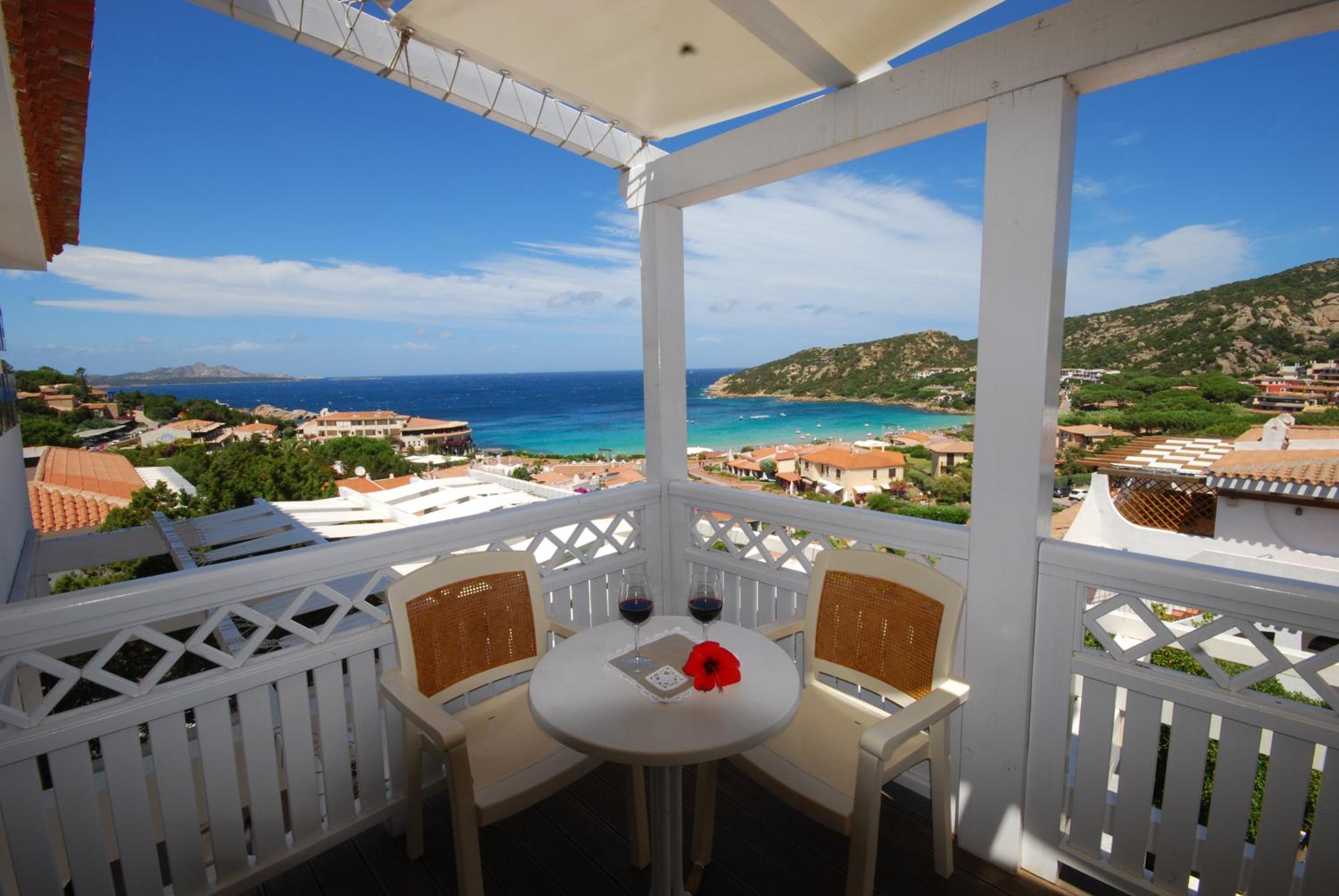 Top Floor Superior Double or Twin Room with Sea View photo 3