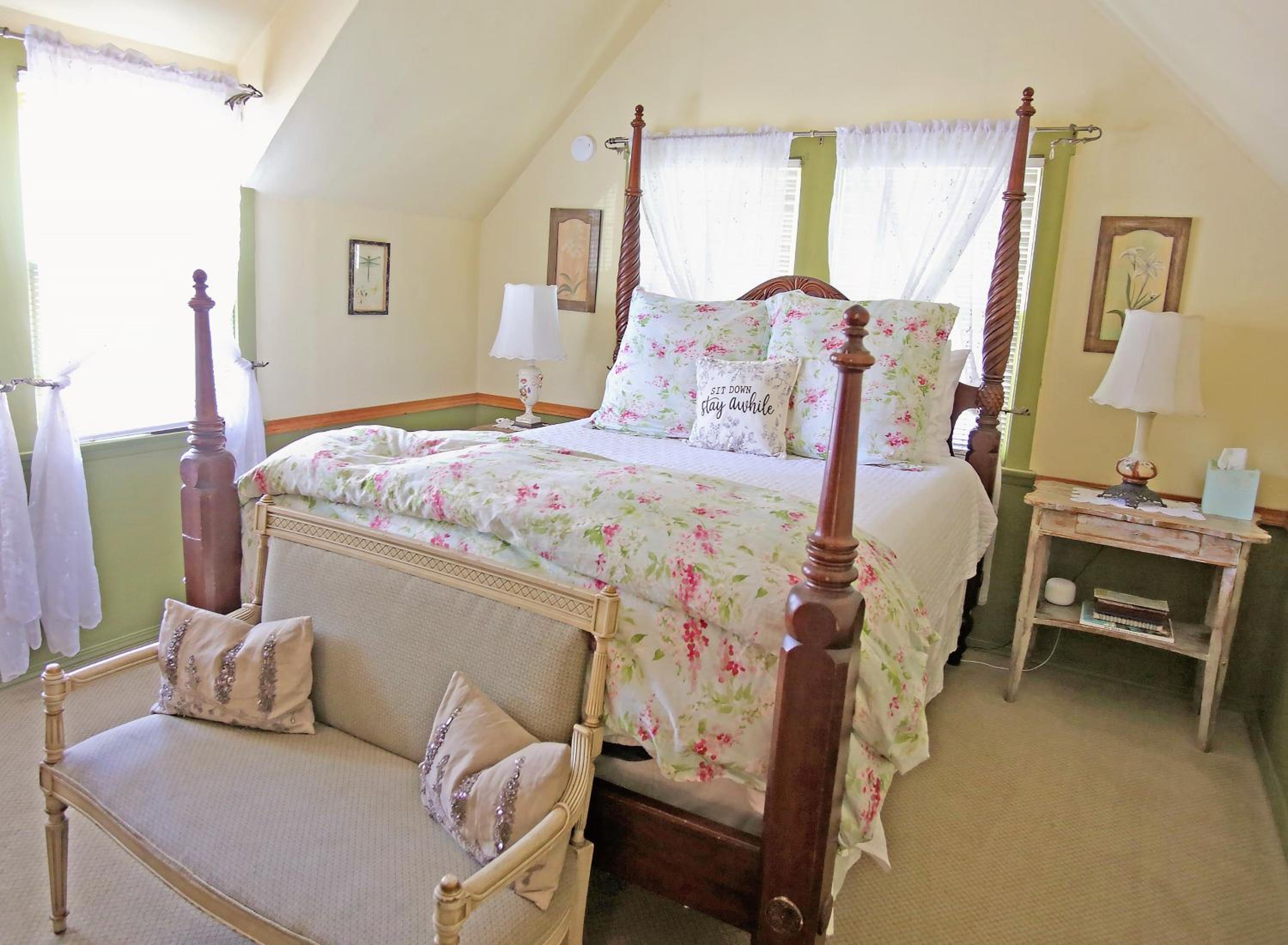 Queen Room with Garden View photo 3