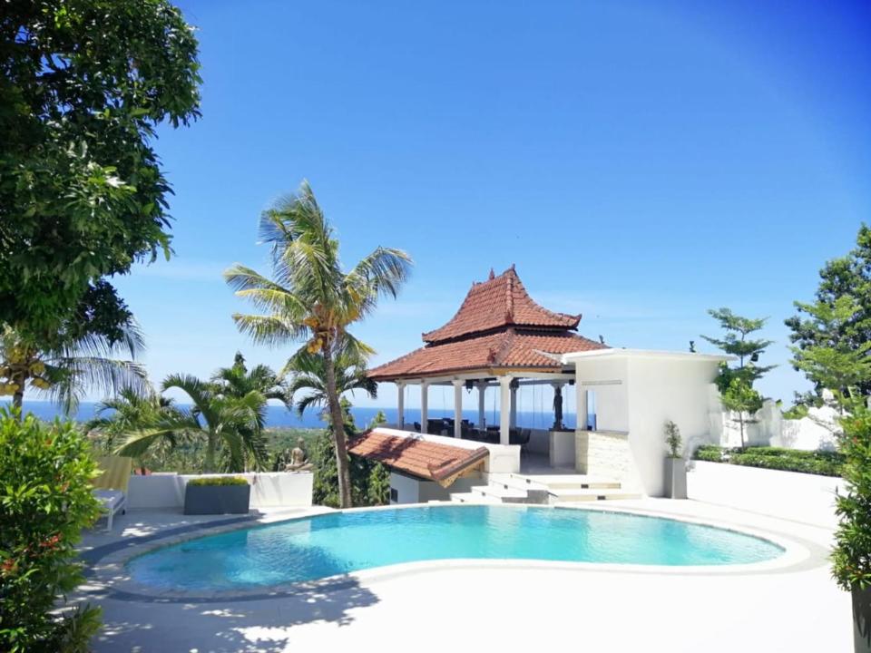 Deluxe Double Room with Balcony photo 2