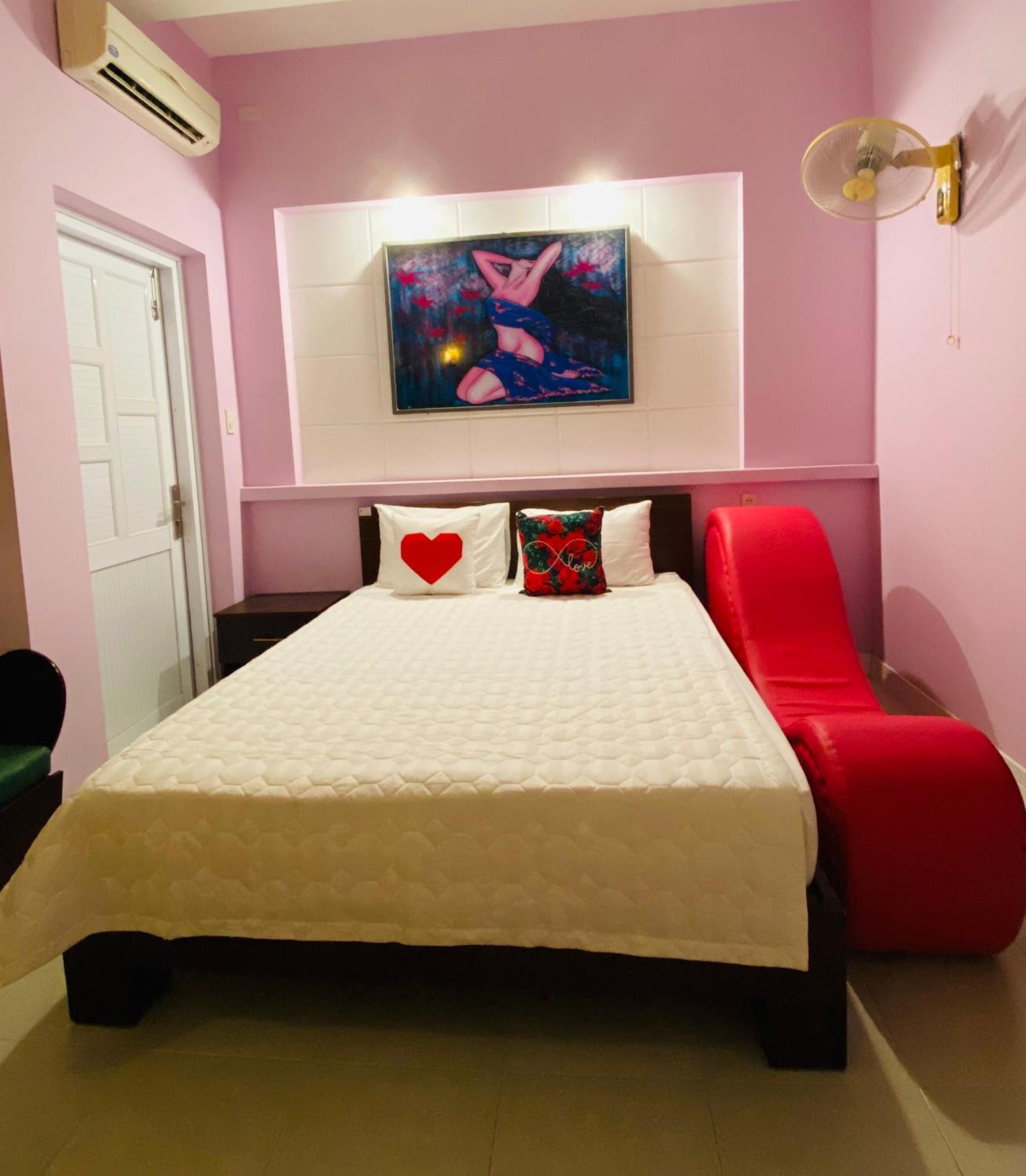 King Room With Balcony photo 2