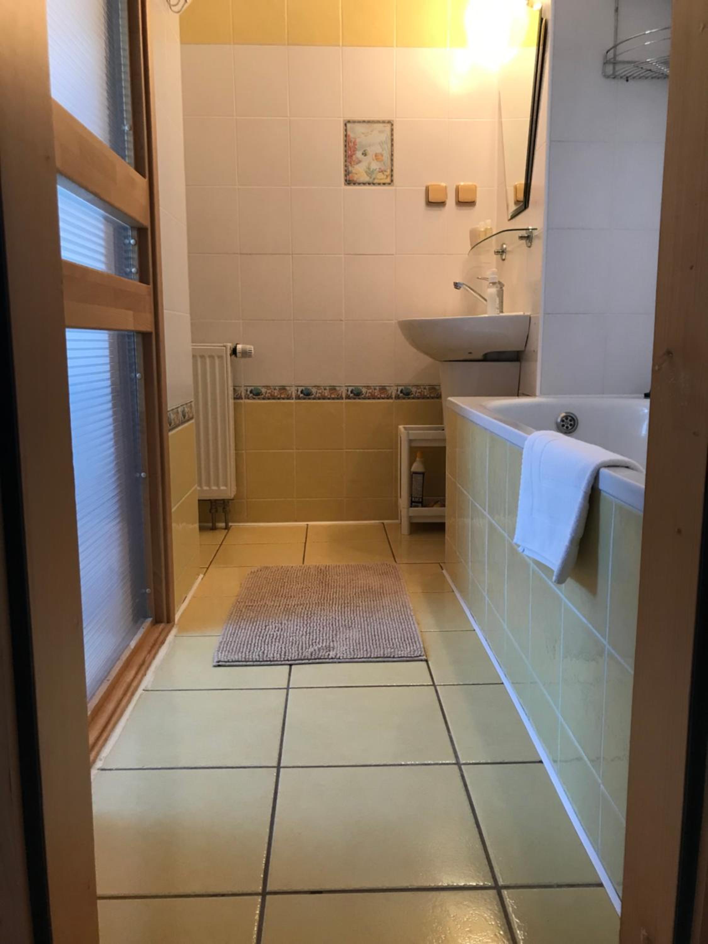 Three-Bedroom Apartment - Photo 26