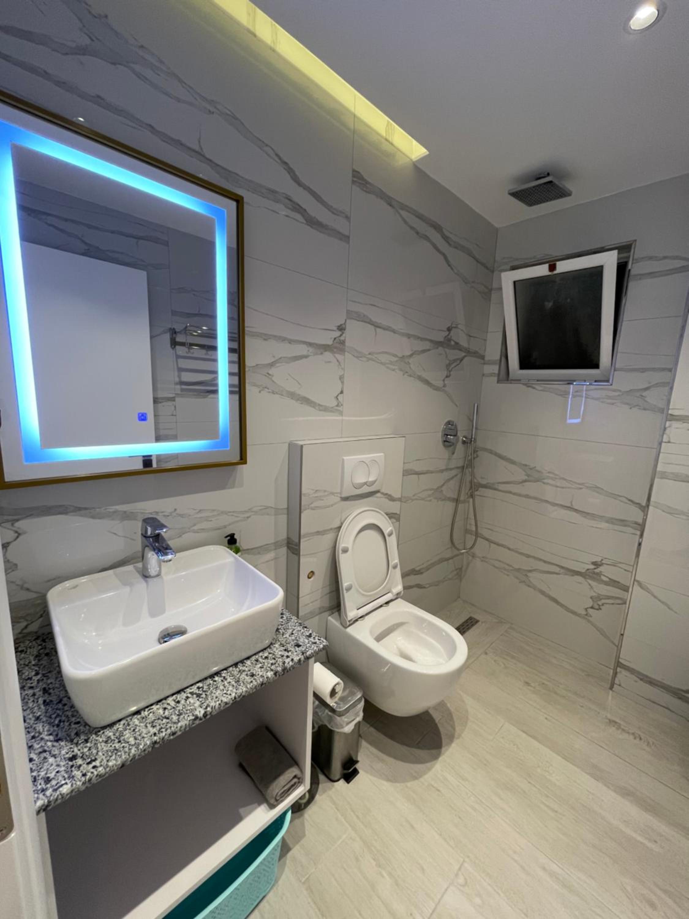 Deluxe Double Room with Pool View