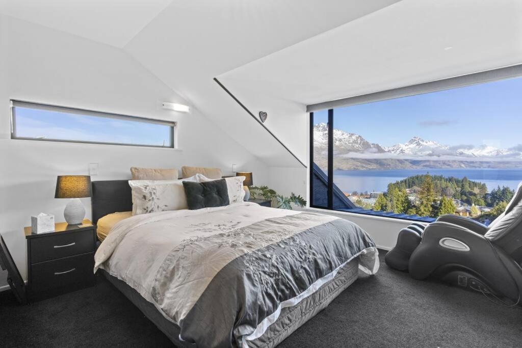 Studio with Lake View