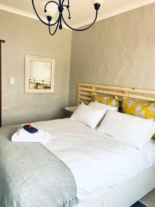 Four-Bedroom House photo 2