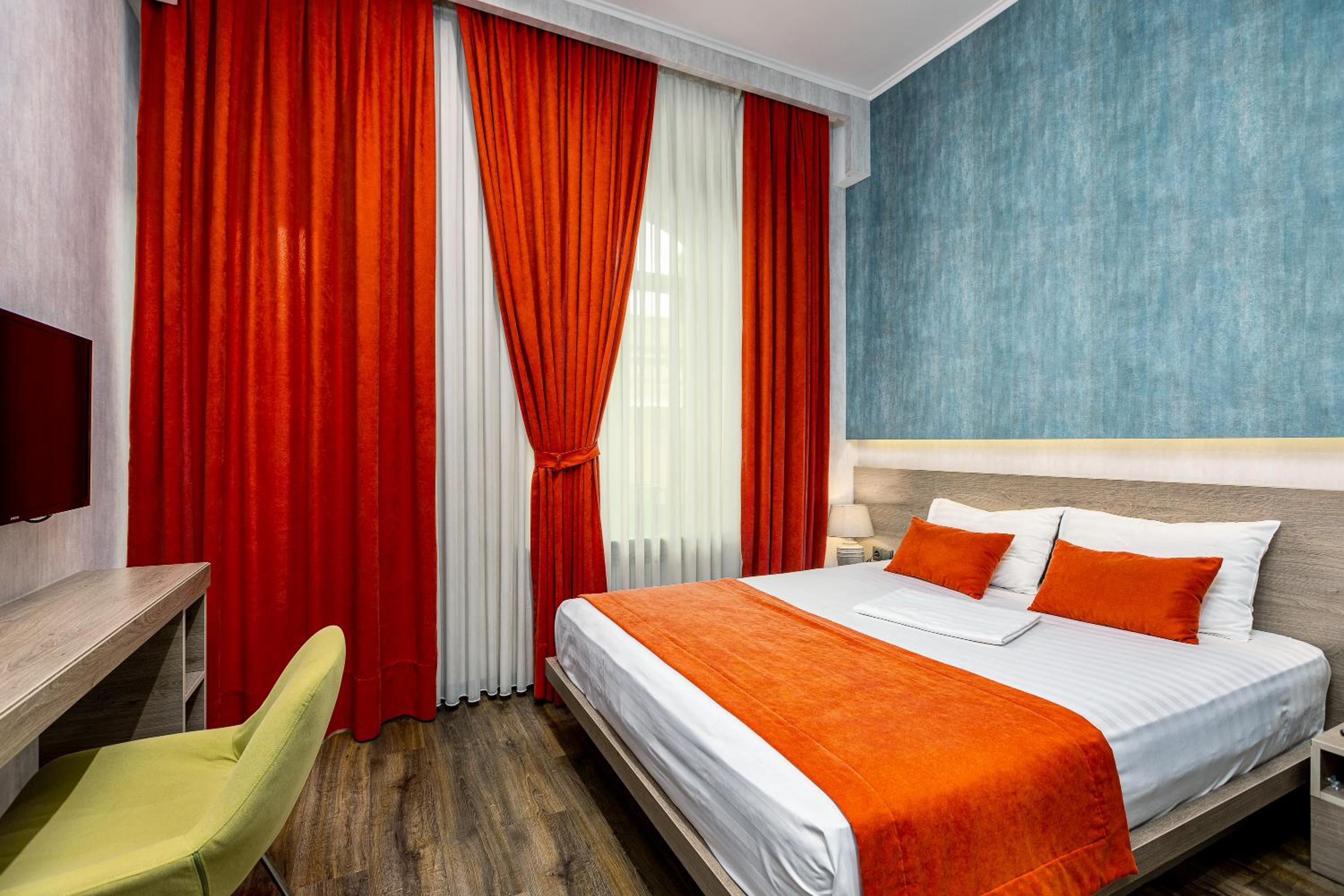 Double Room - Photo 3
