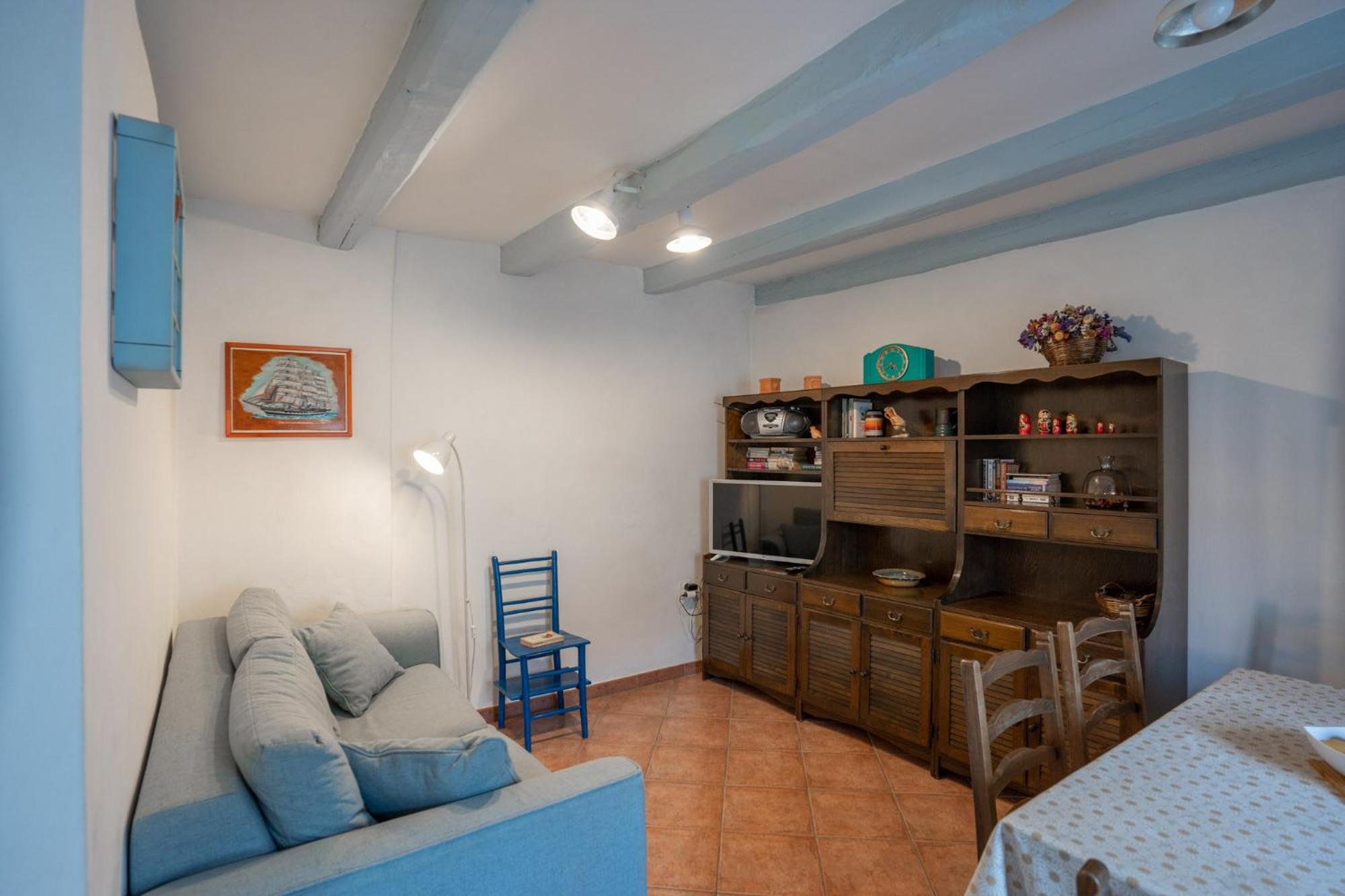 Two-Bedroom House photo 3