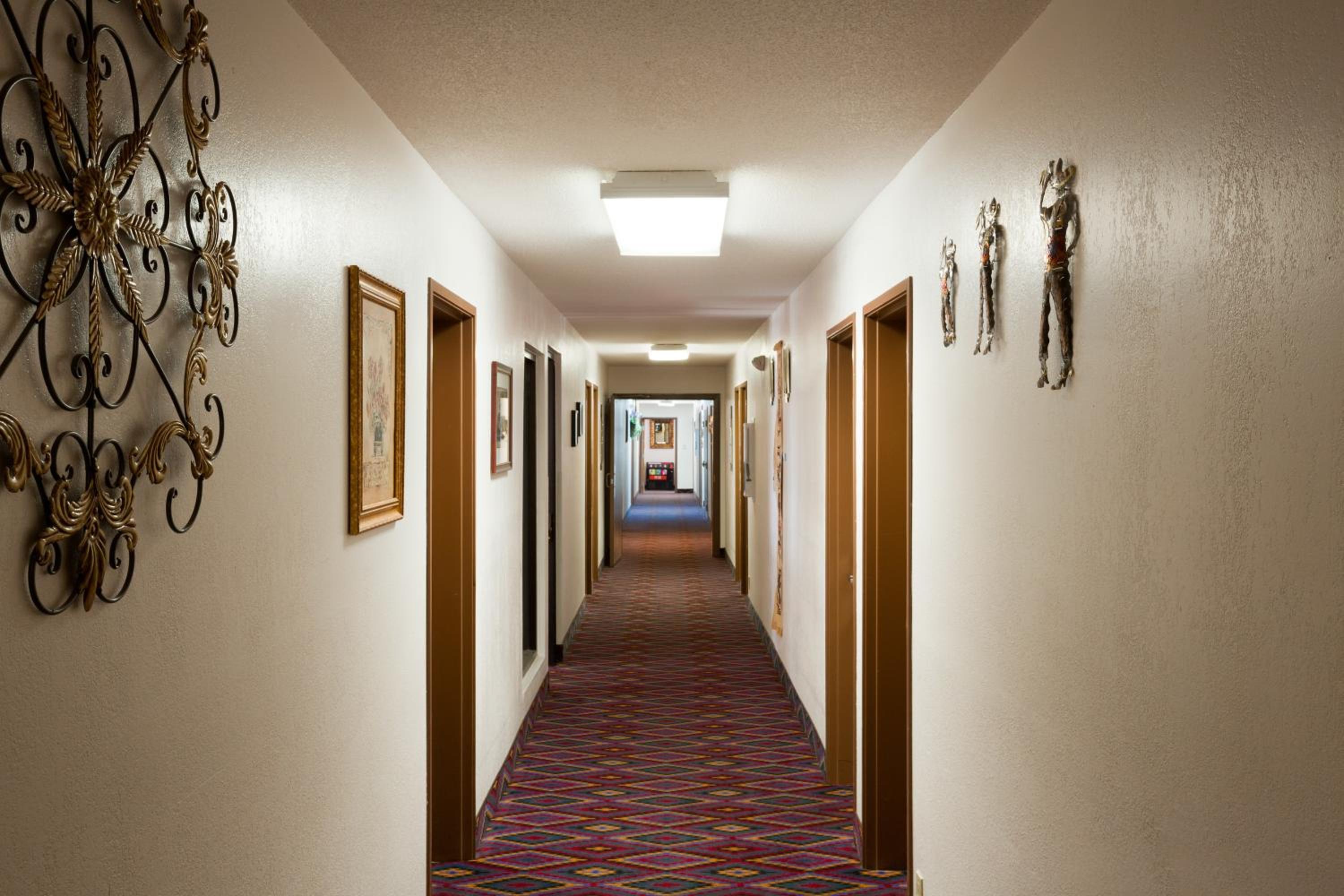 King Room - Non-Smoking - Photo 4