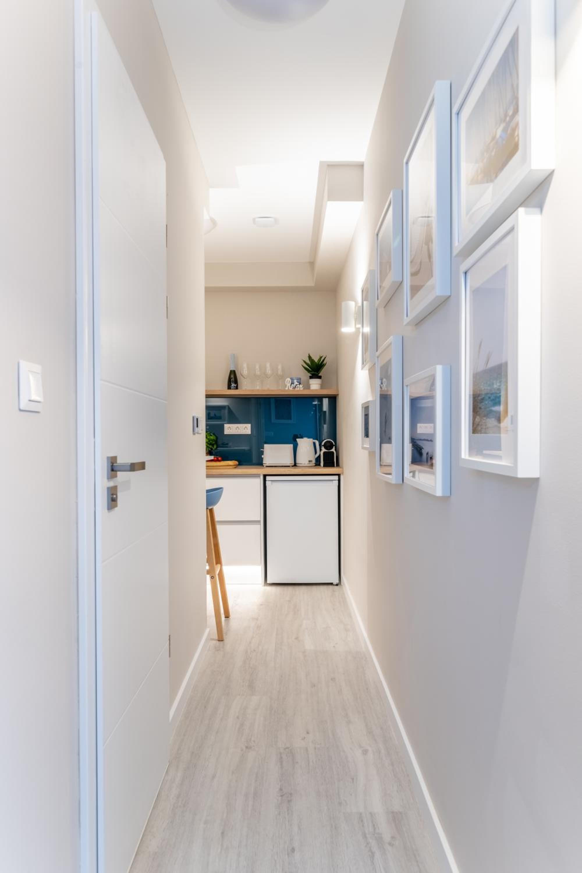 Studio Apartment - Photo 15