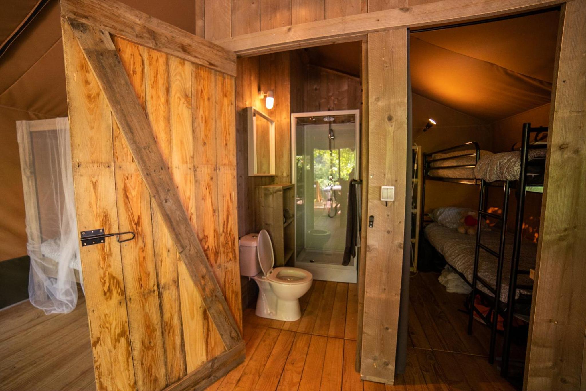 Junior Suite Deluxe Tent photo 2