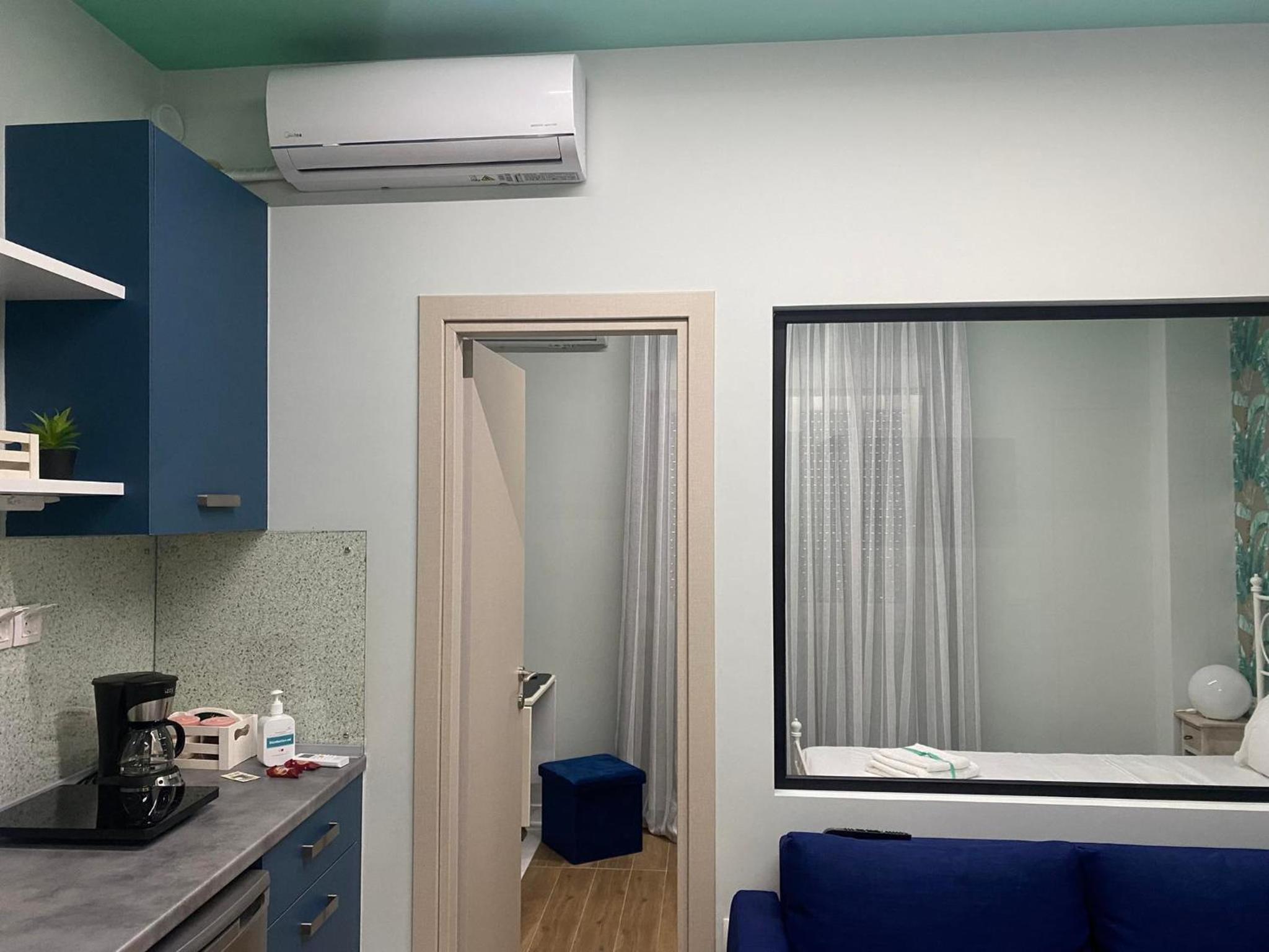 One-Bedroom Apartment - Photo 8