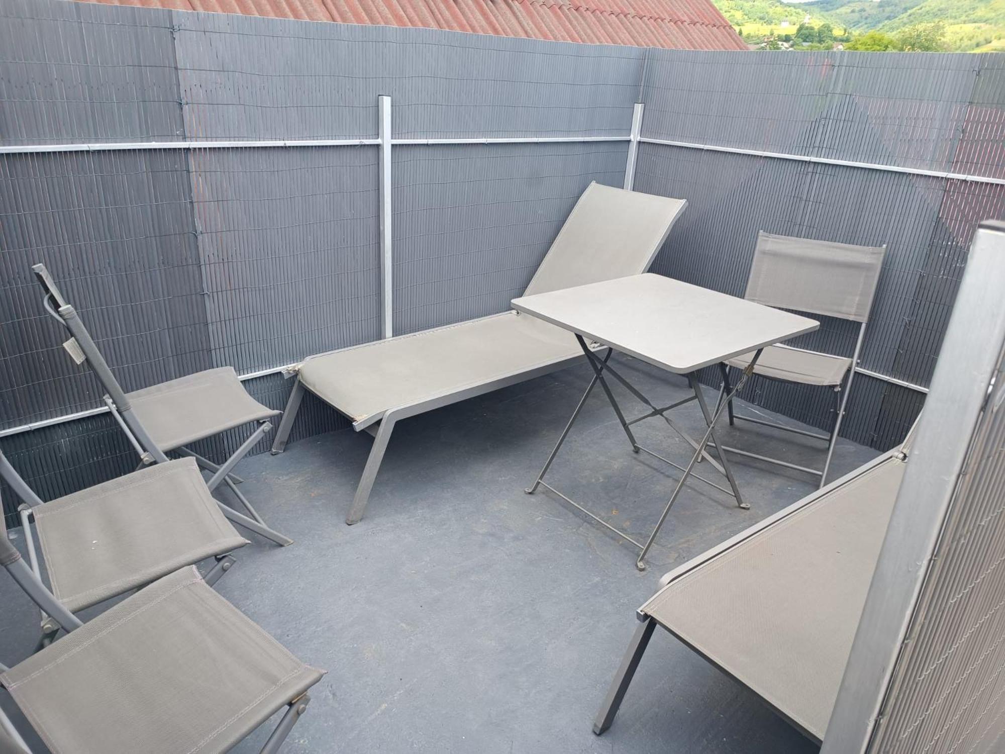 Maisonette photo 3