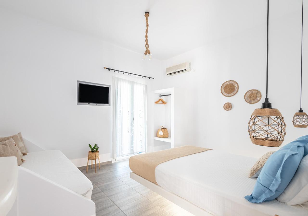 Superior Triple Room photo 3
