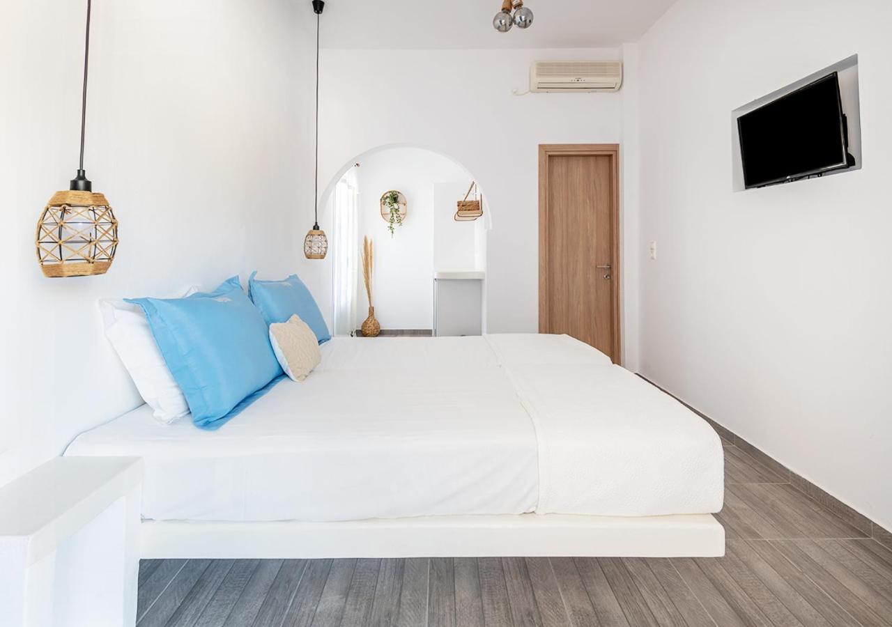Deluxe Double Room with Balcony photo 3