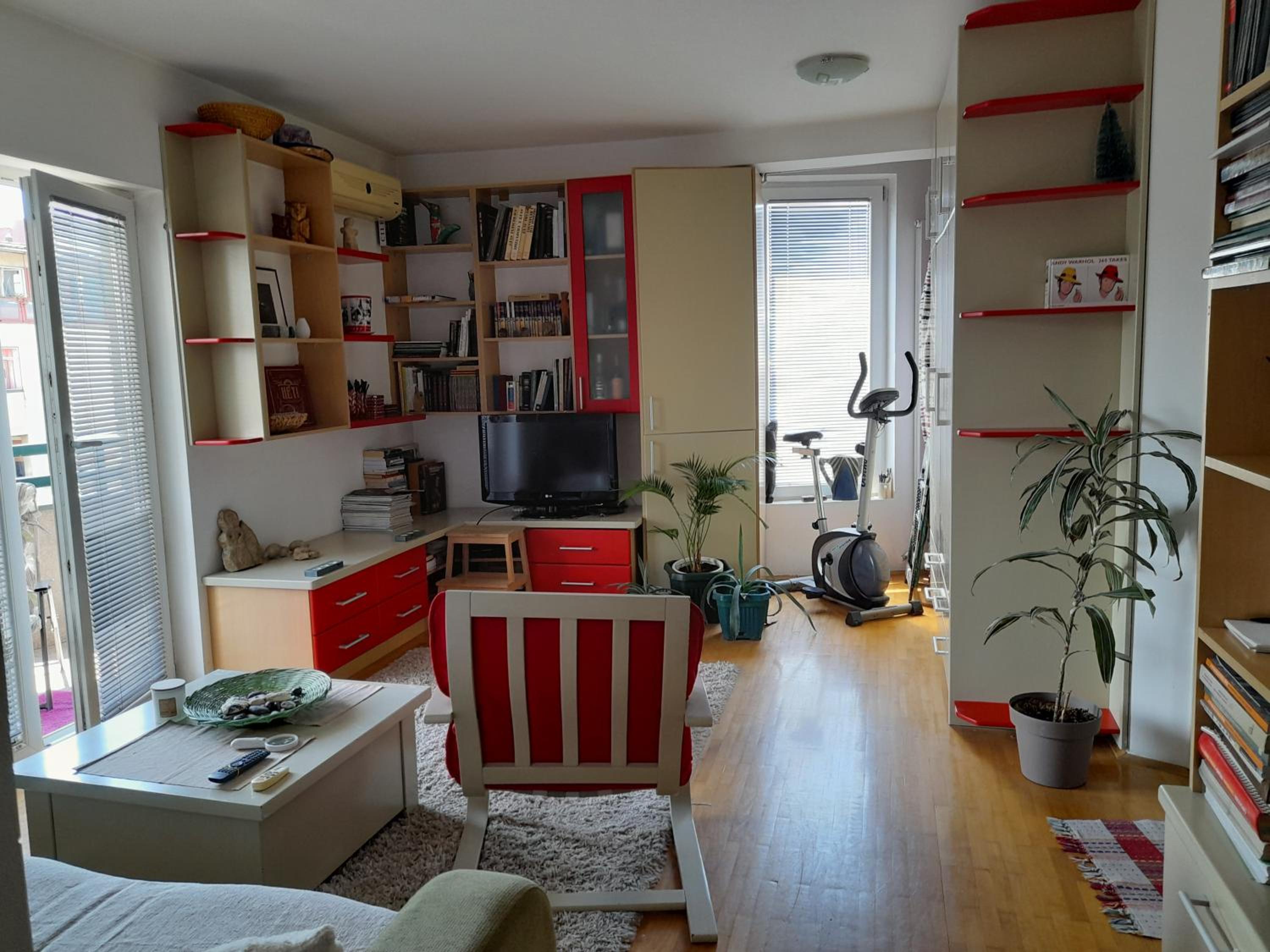 Three-Bedroom Apartment photo 1