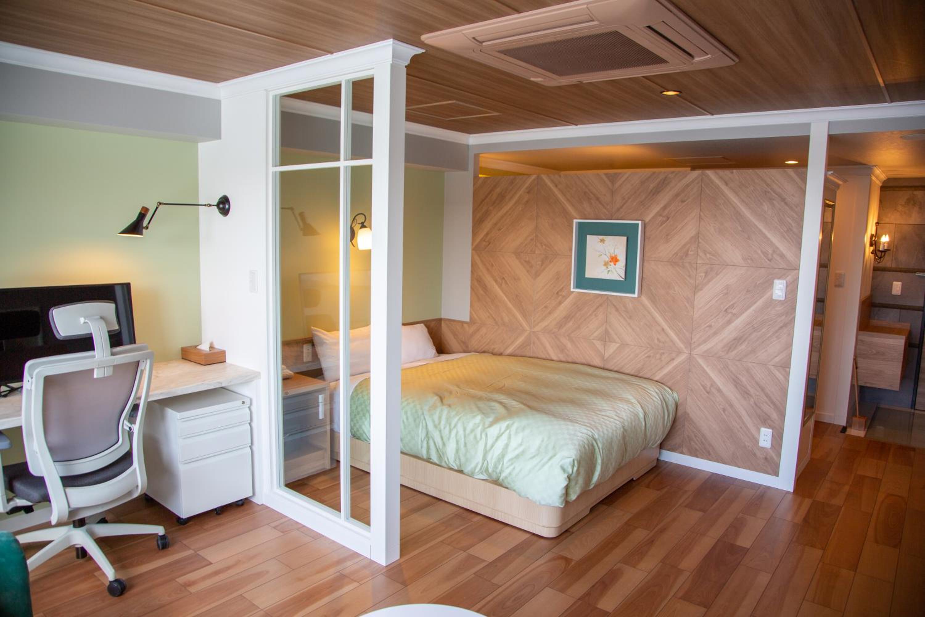 Double Room with Shower- Non-Smoking - East Building