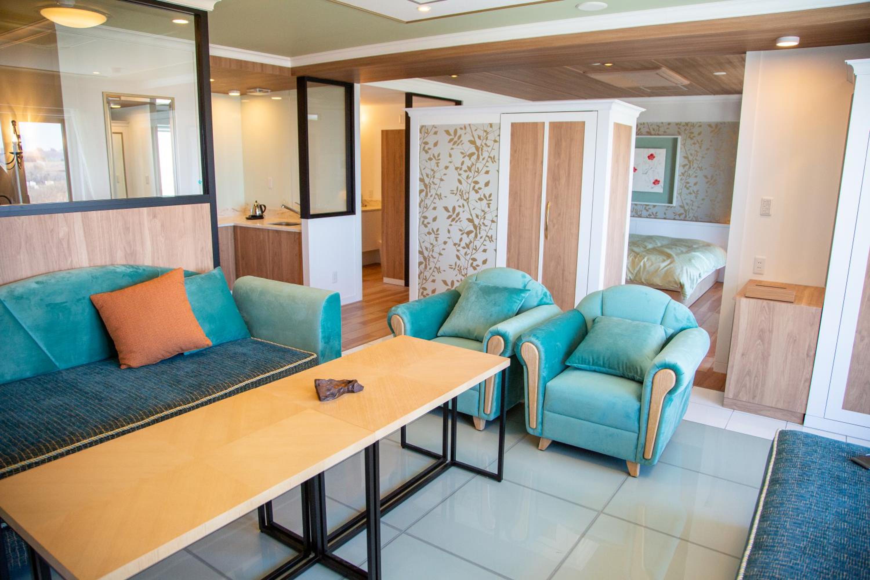 Deluxe Twin Room - Non-Smoking - East Building photo 3