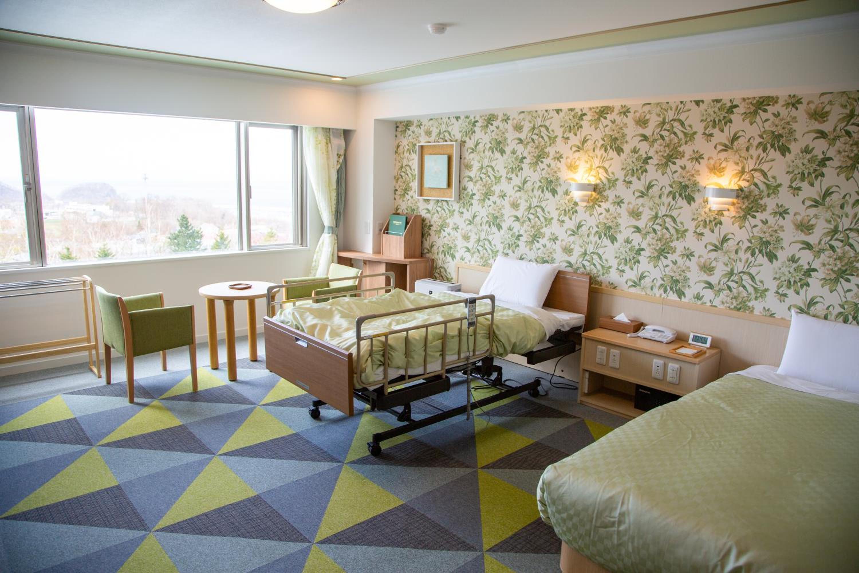 Twin Room with Disable-Access - Non-Smoking - East Building