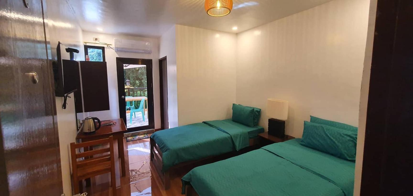 Deluxe Double or Twin Room with Balcony photo 2