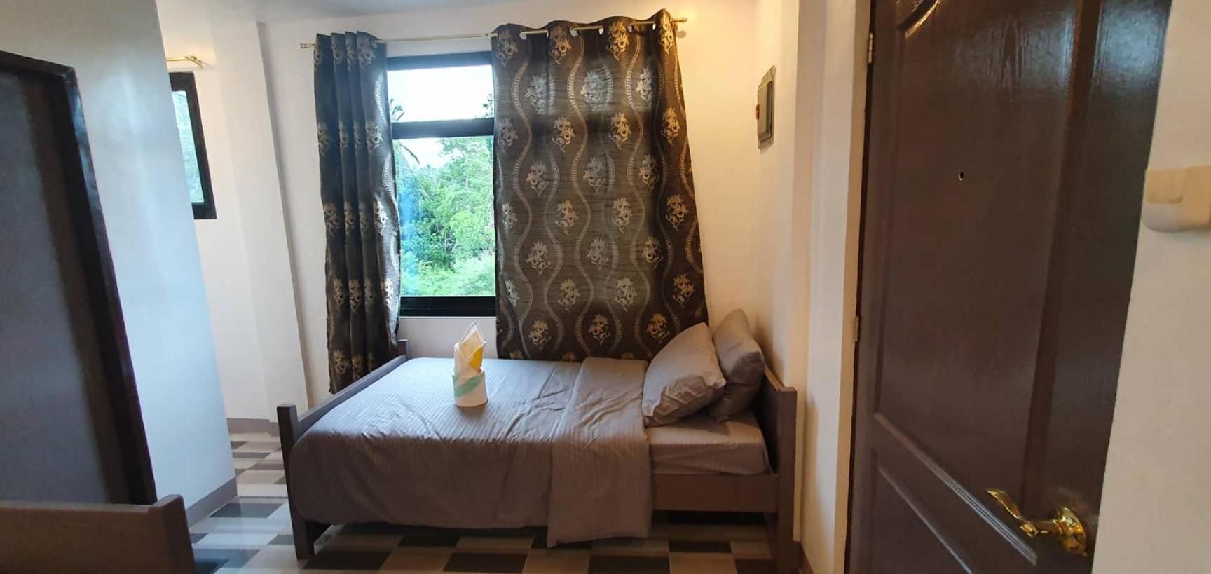 Deluxe Double or Twin Room with Balcony