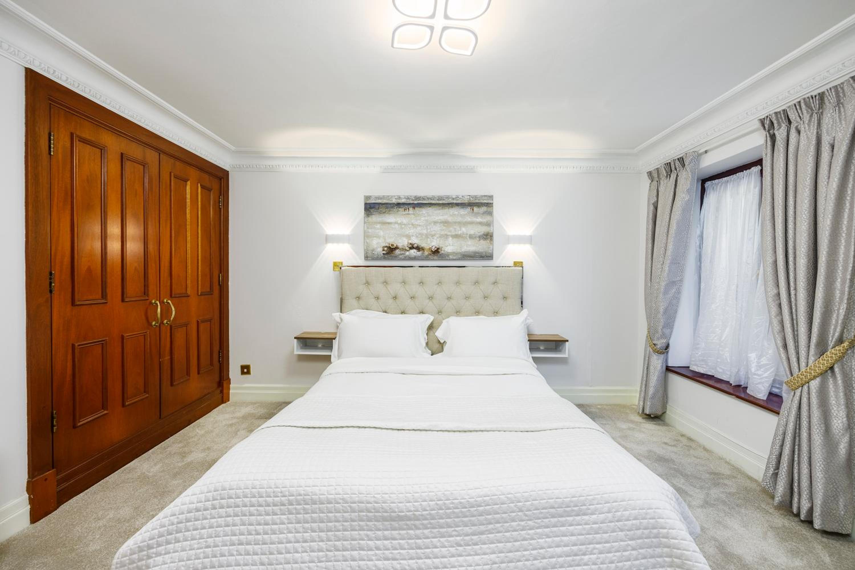 Two-Bedroom Duplex Apartment photo 3