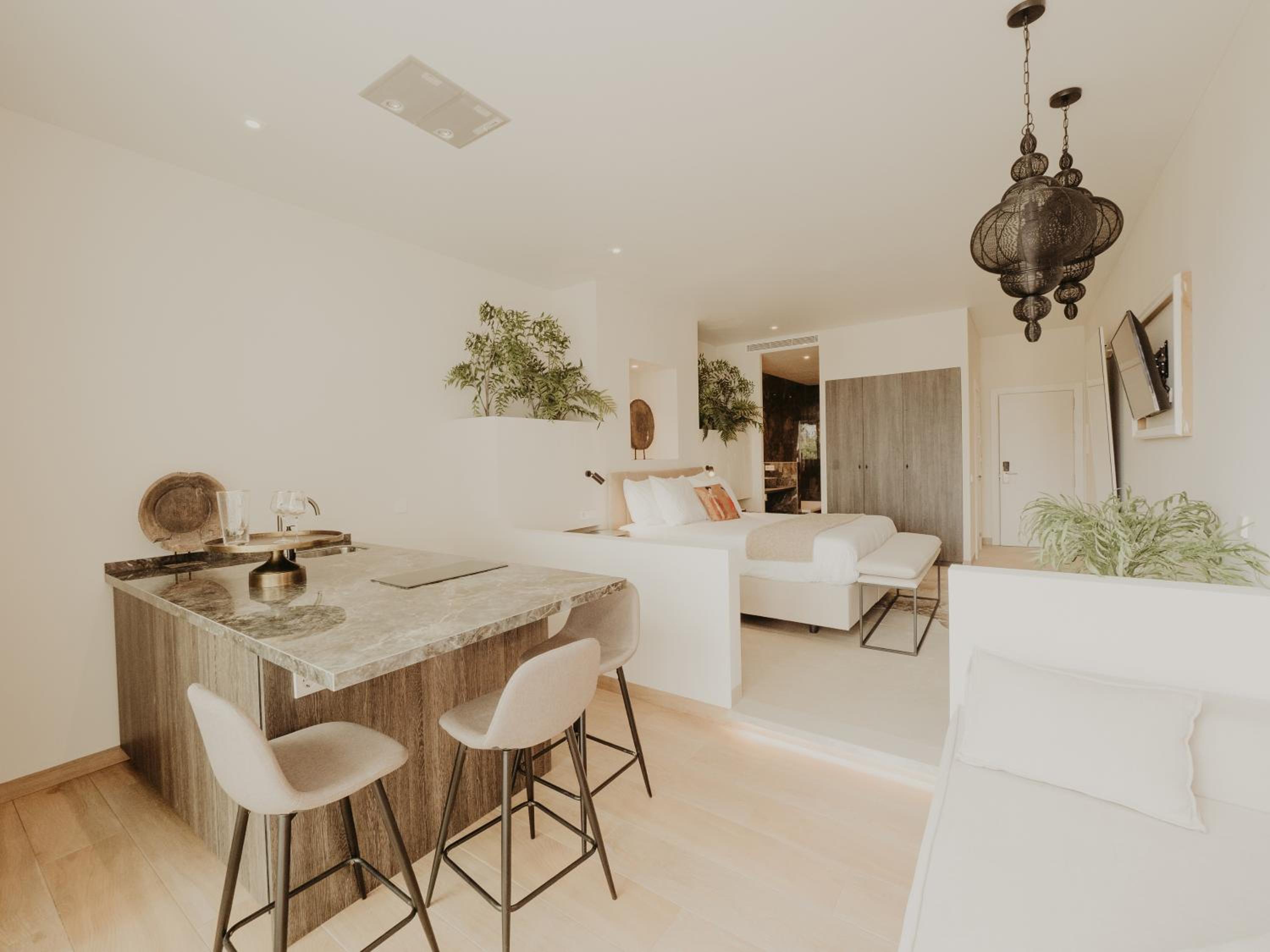 Superior Studio with Terrace and Sea View - Photo 3