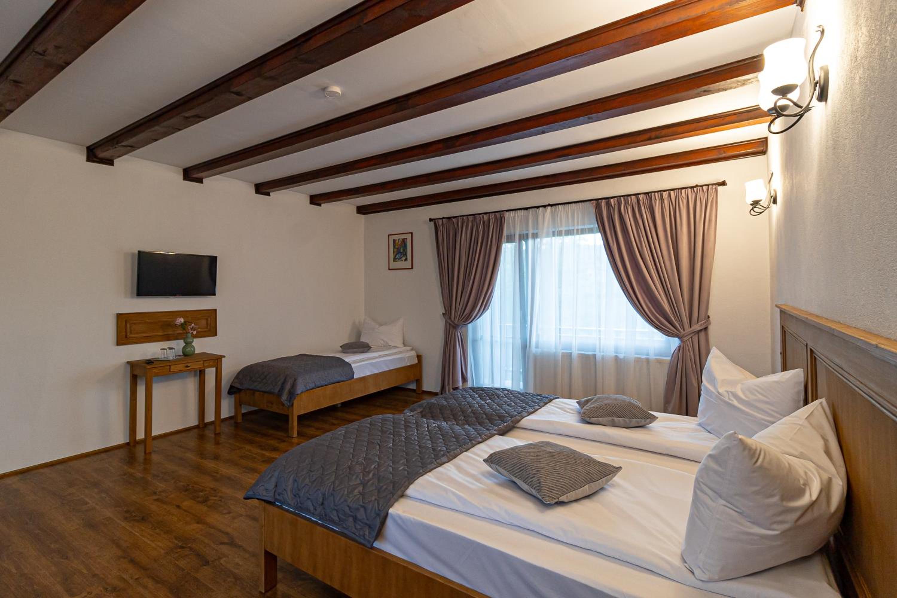 Triple Room with Garden View photo 1